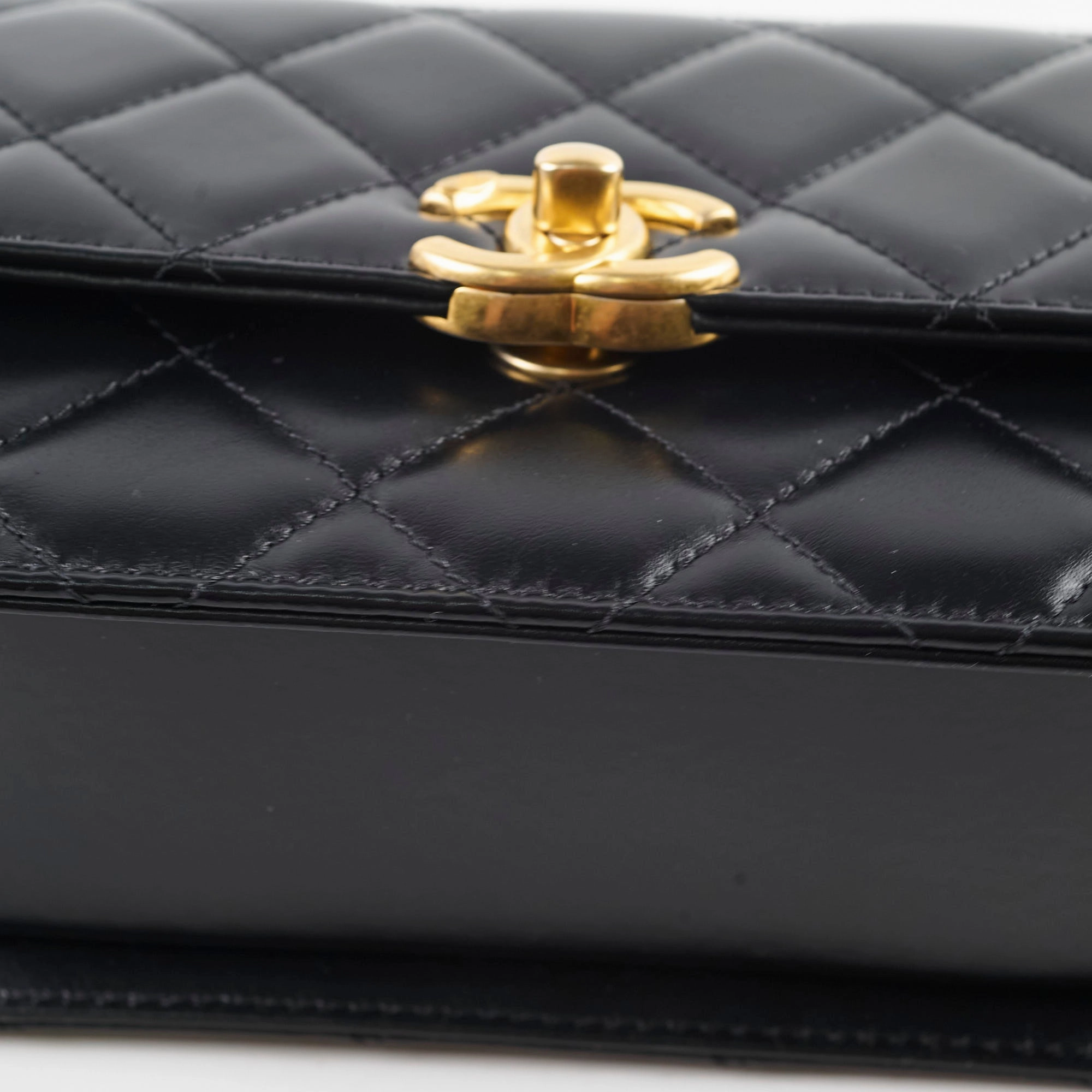 Chanel Perfect Fit flap bag black - Microchipped 2023