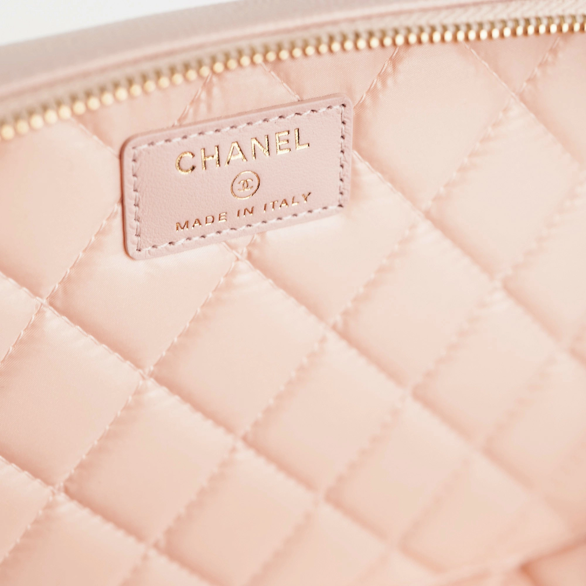 Chanel Pink Caviar Vanity - 21C