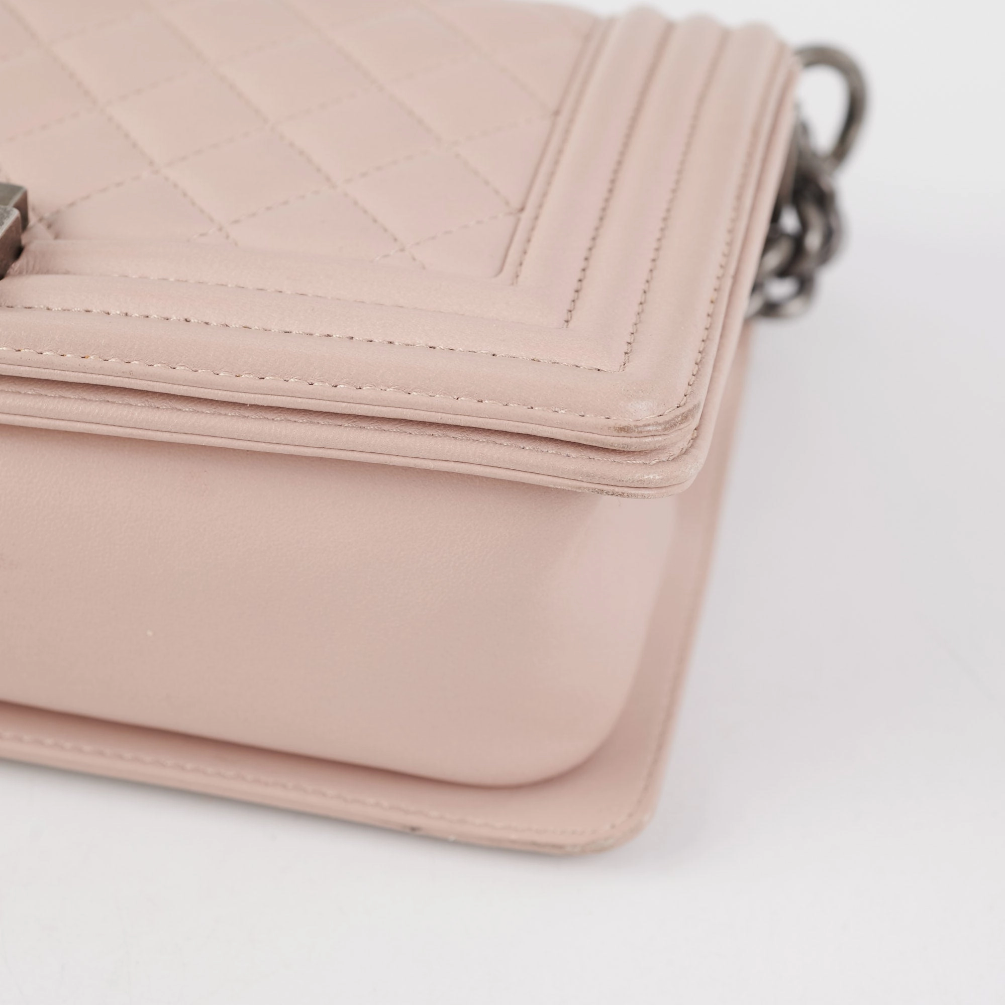 Chanel Quilted Boy Old Medium Light Pink