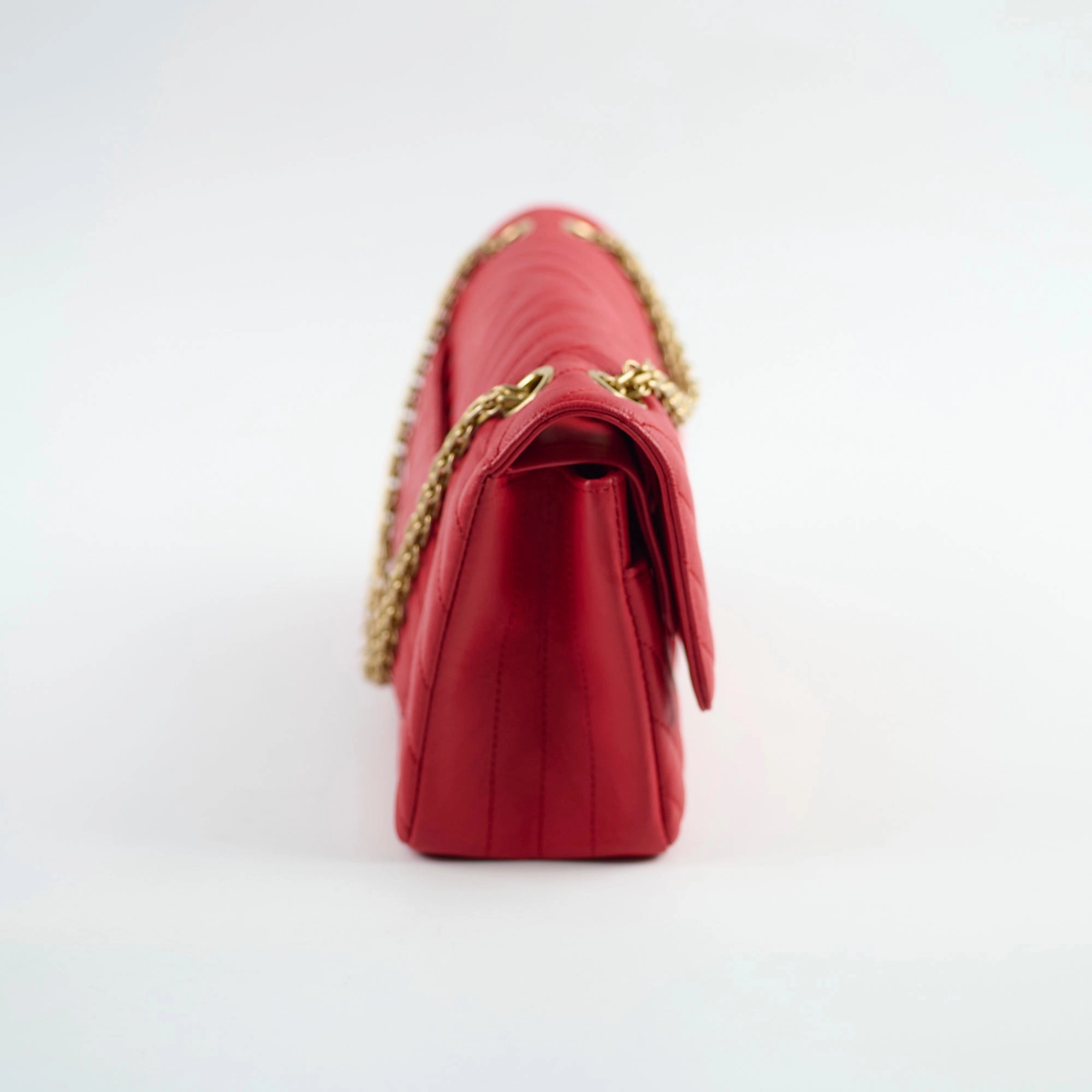 Chanel Reissue 226 Calfskin Red 27 series