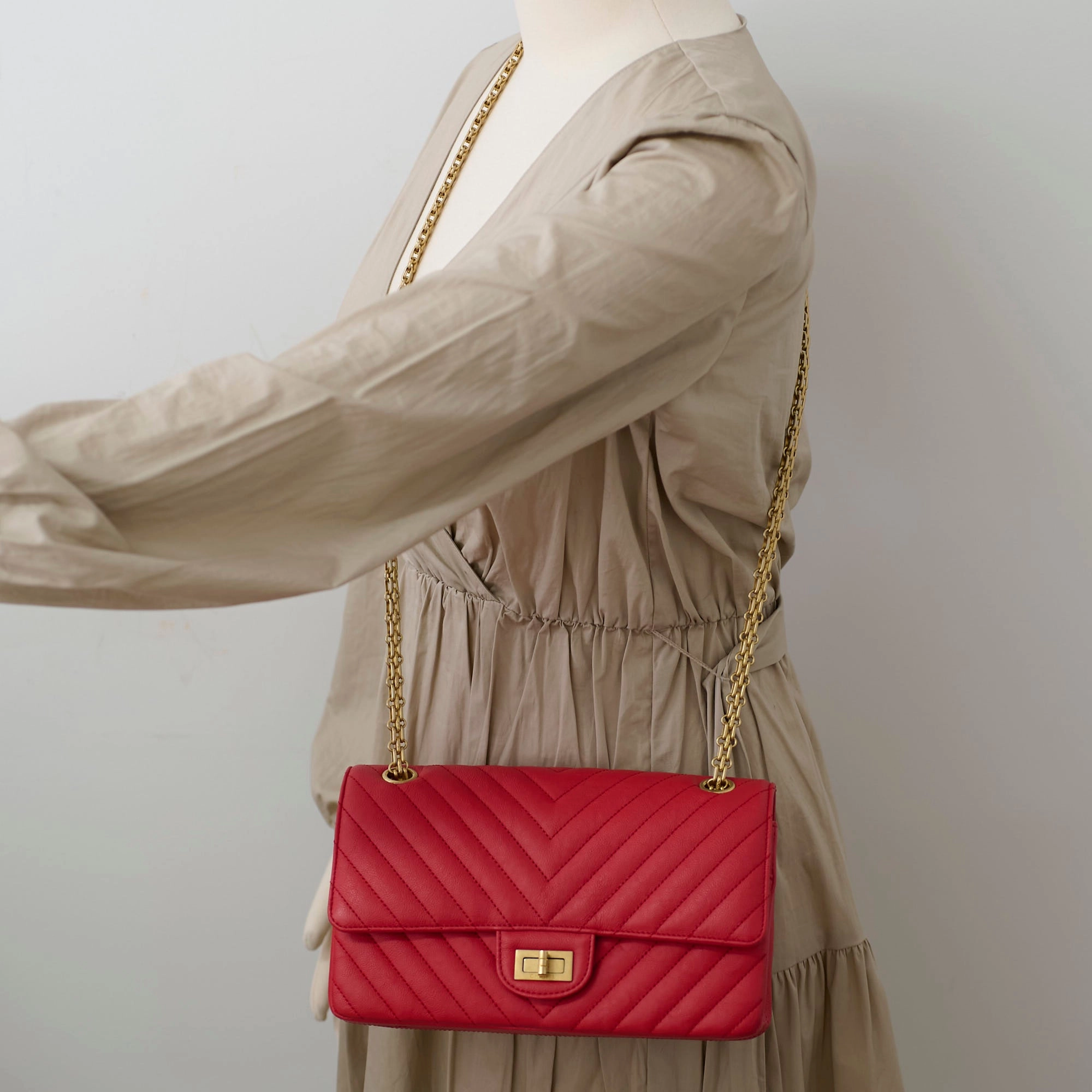 Chanel Reissue 226 Calfskin Red 27 series