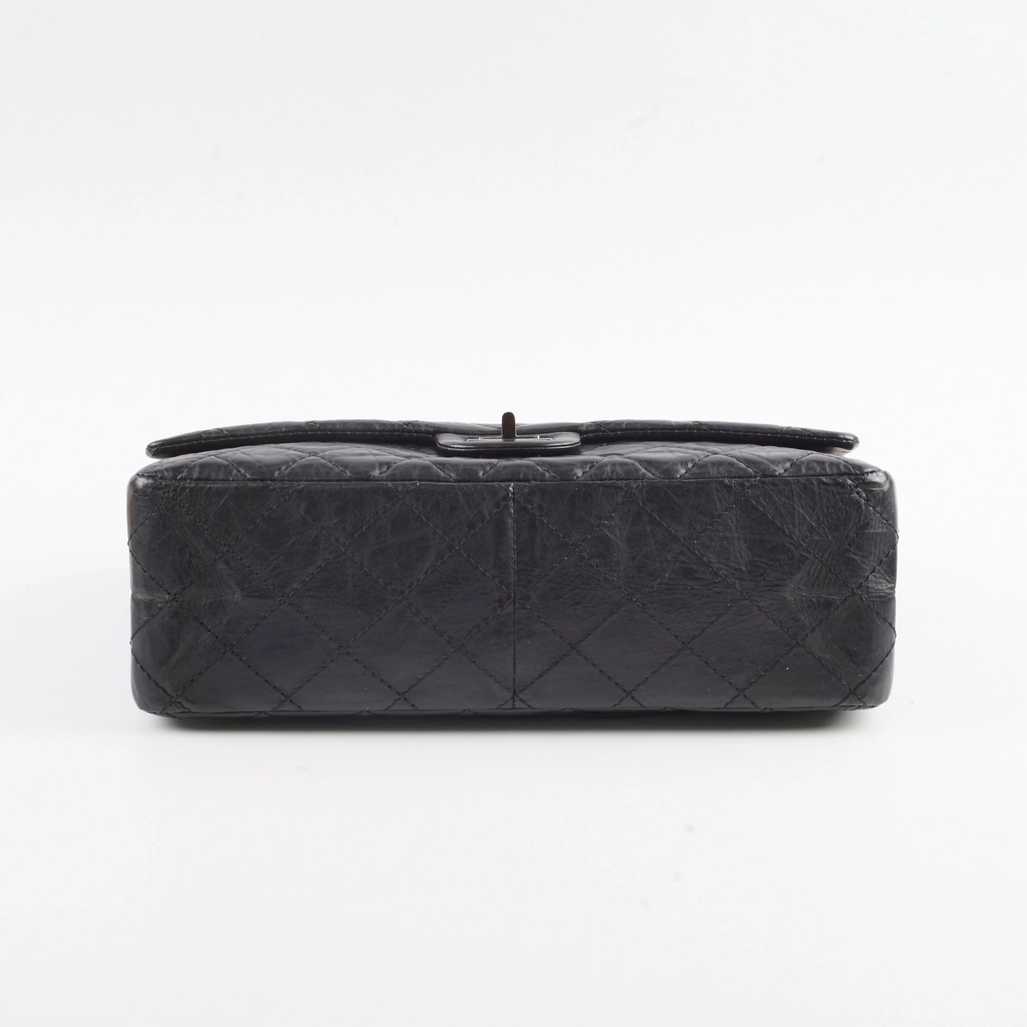 Chanel Reissue Reissue 226 Black Series 12
