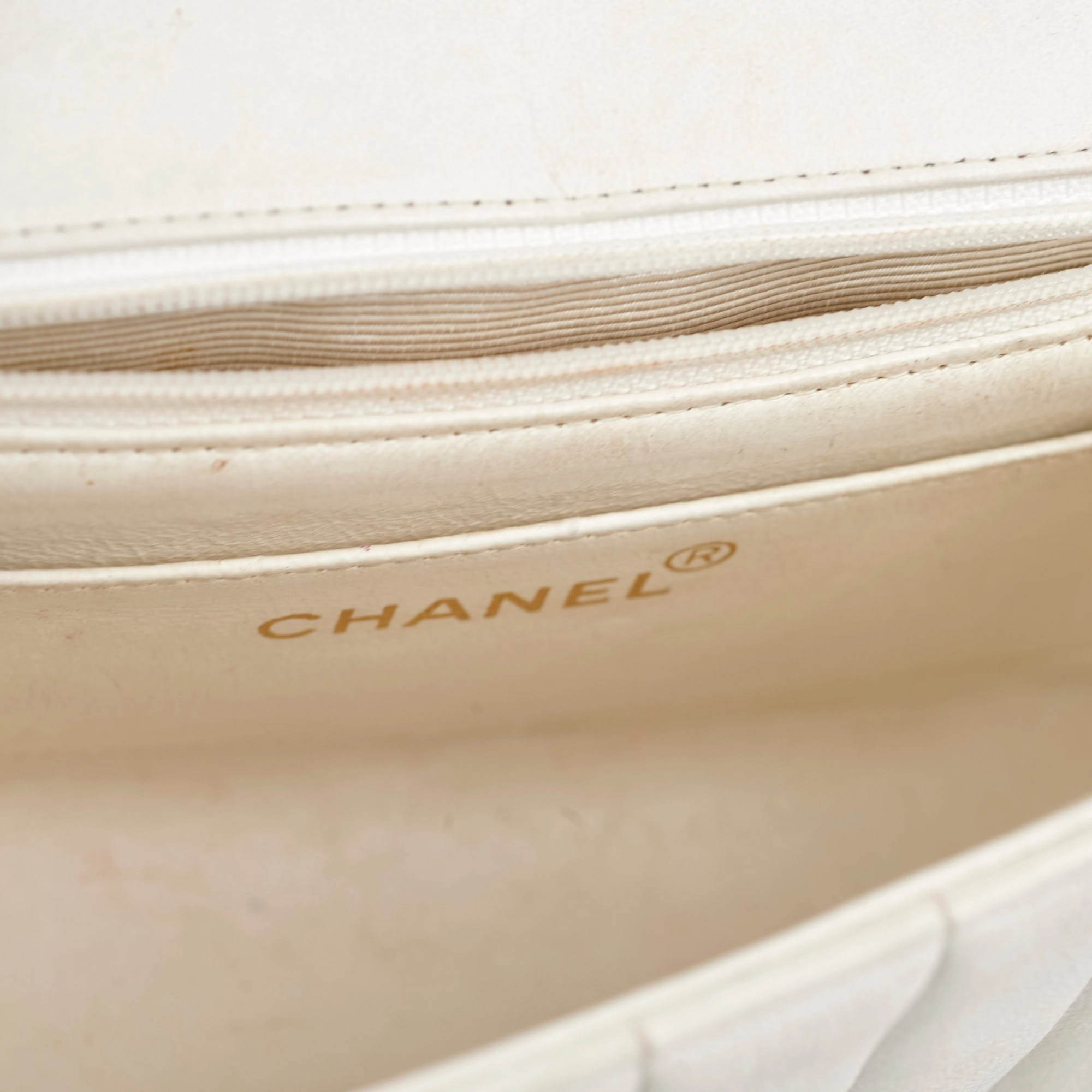 Chanel Seasonal Flap 23 Series Black/White