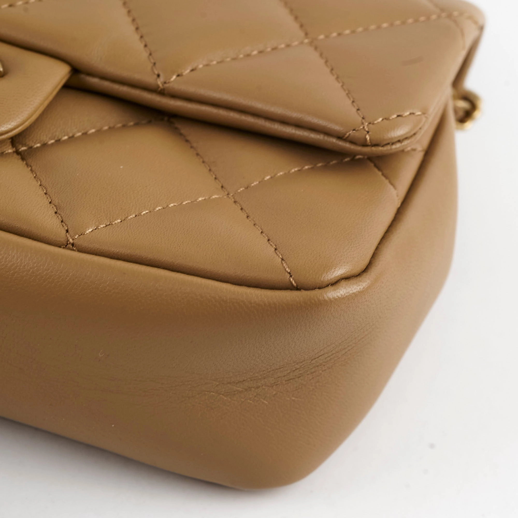 Chanel seasonal flap dark beige (microchip)