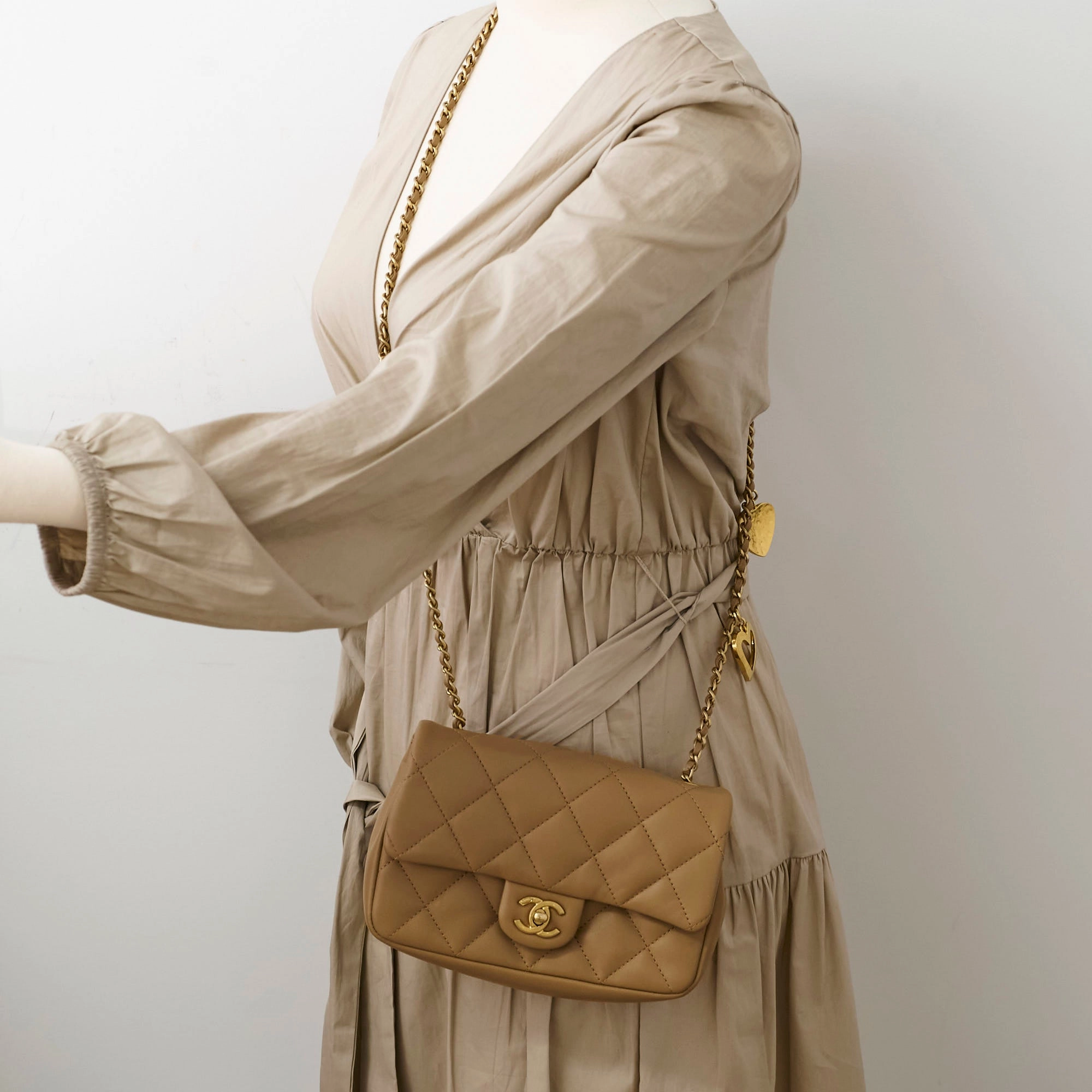 Chanel seasonal flap dark beige (microchip)