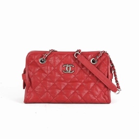 Chanel Shoulder Bag Caviar Red