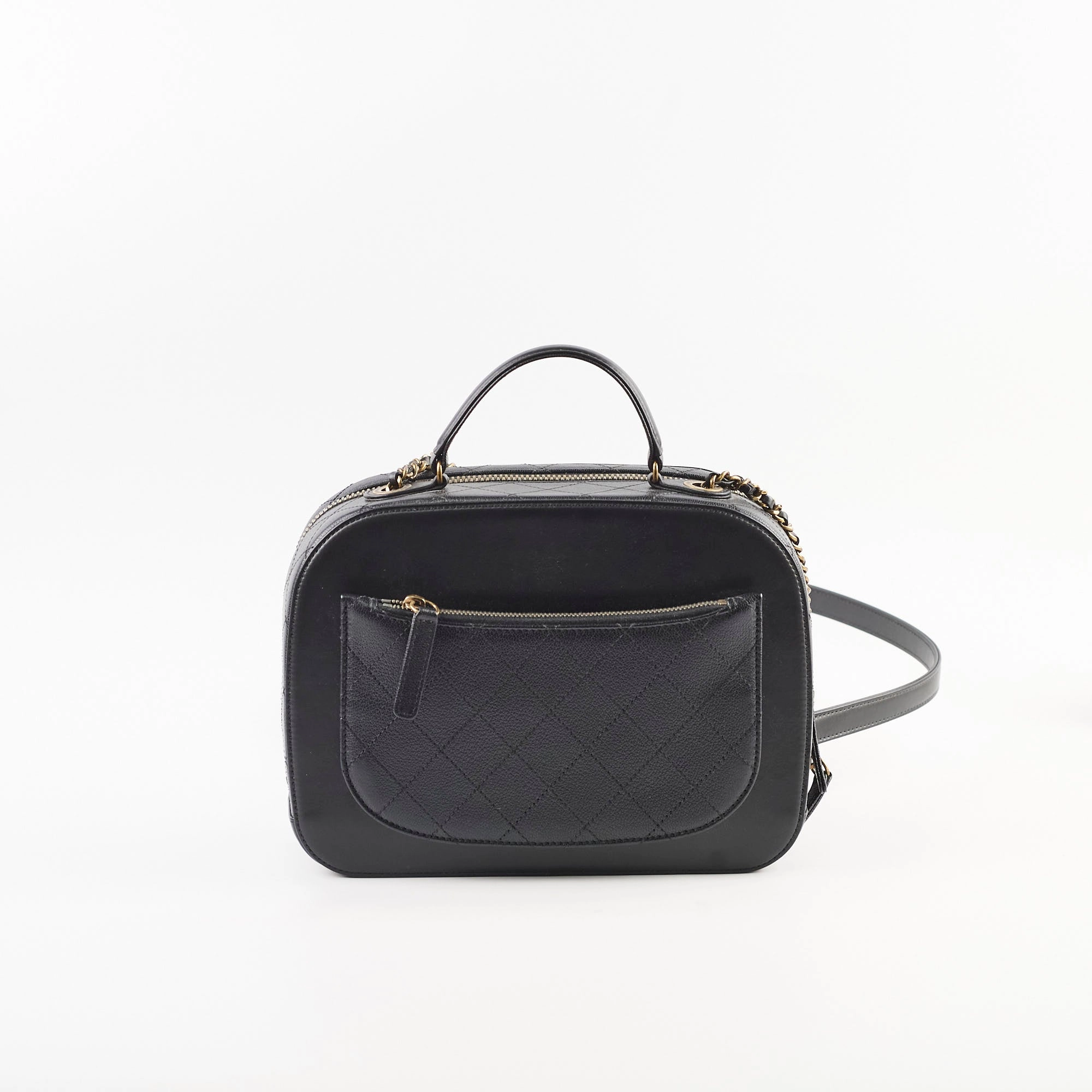 Chanel vanity quited CC black
