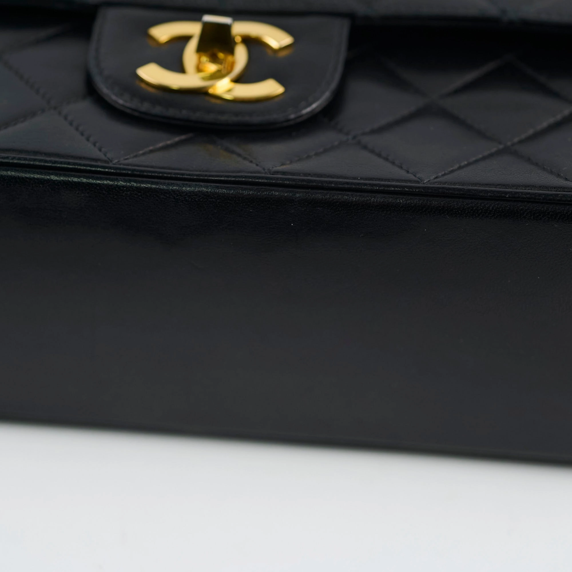 Chanel Vintage Medium Classic Flap Bag Black
