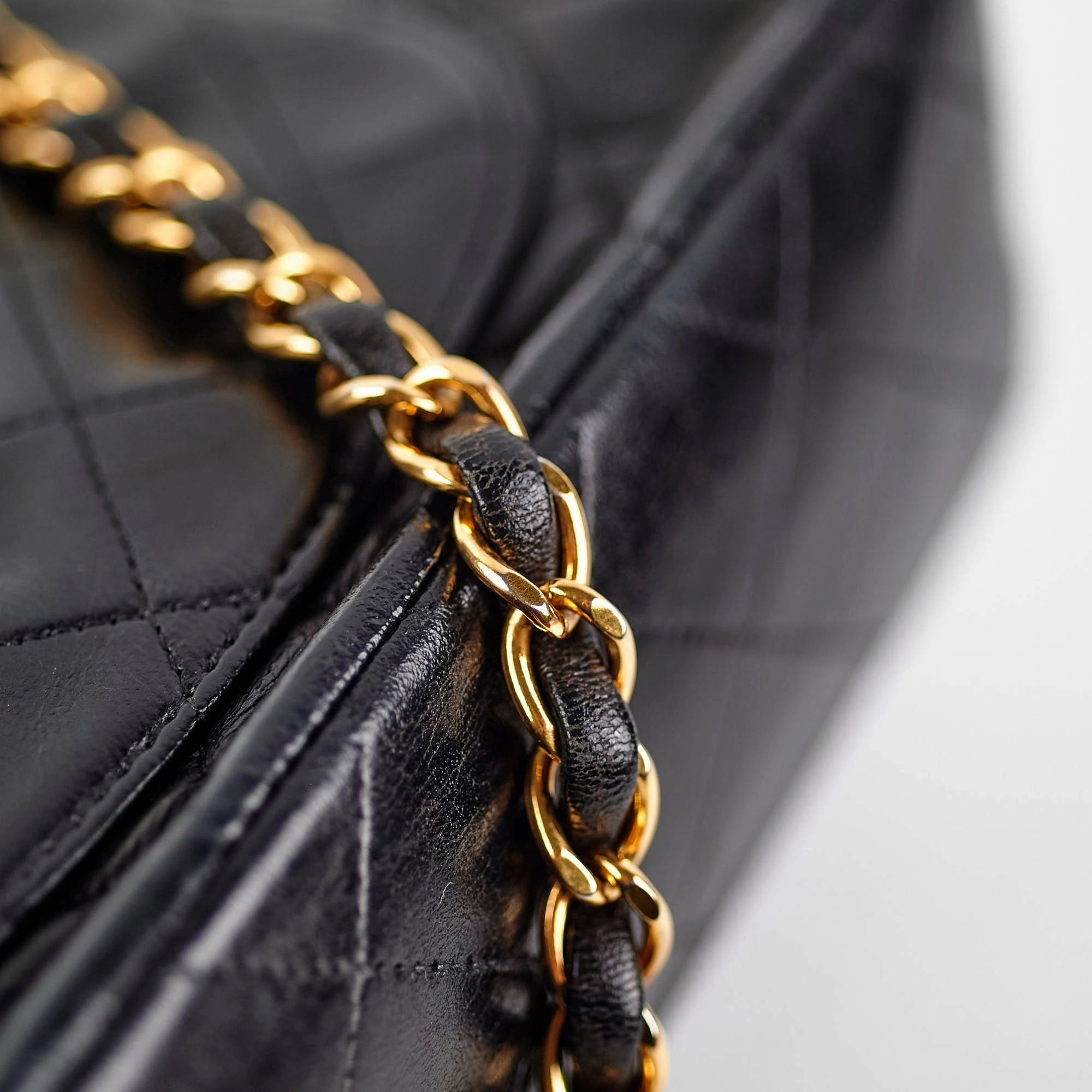 Chanel Vintage Small Classic Flap Lambskin Black - Series 2