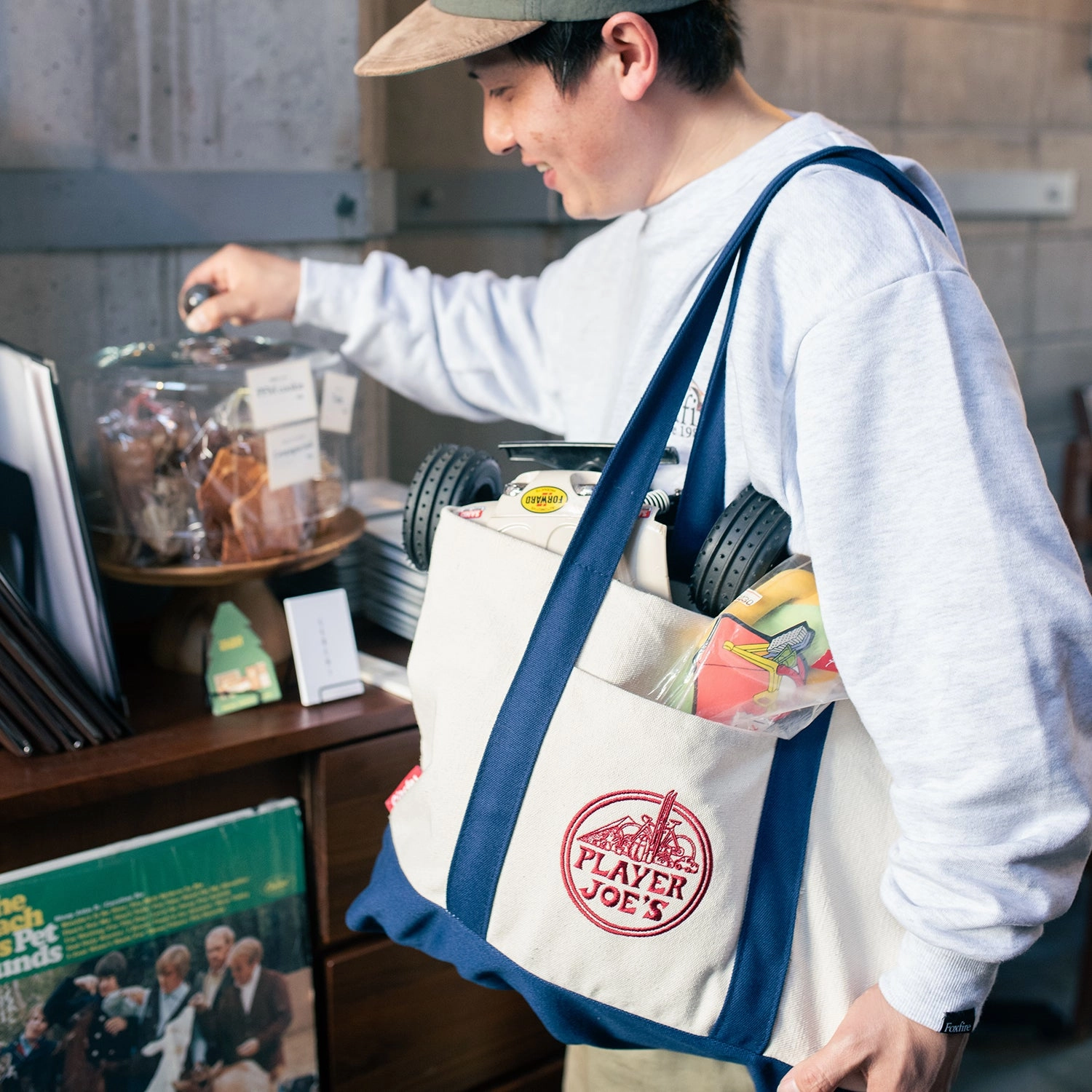 CIRCLES ORIGINAL Player Joe's Tote