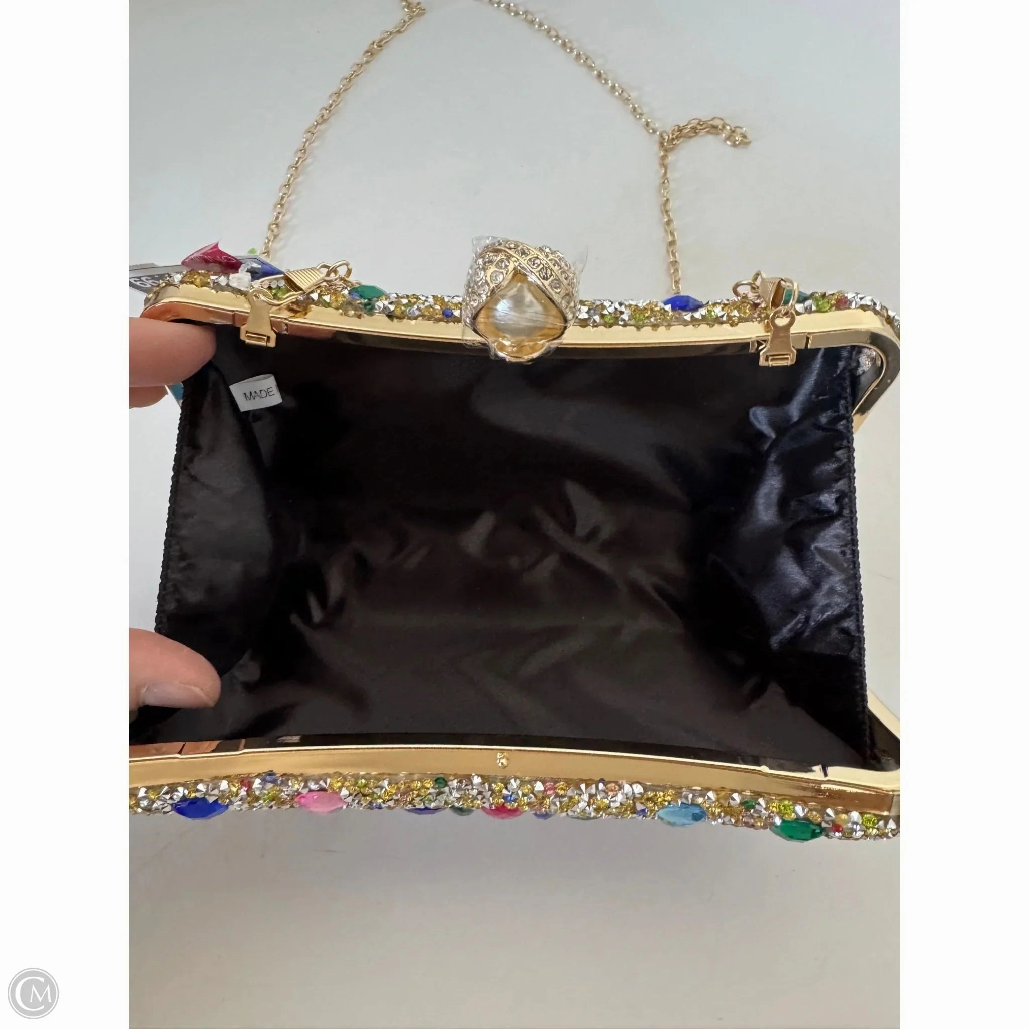 Clutch By Clothes Mentor, Size: Medium