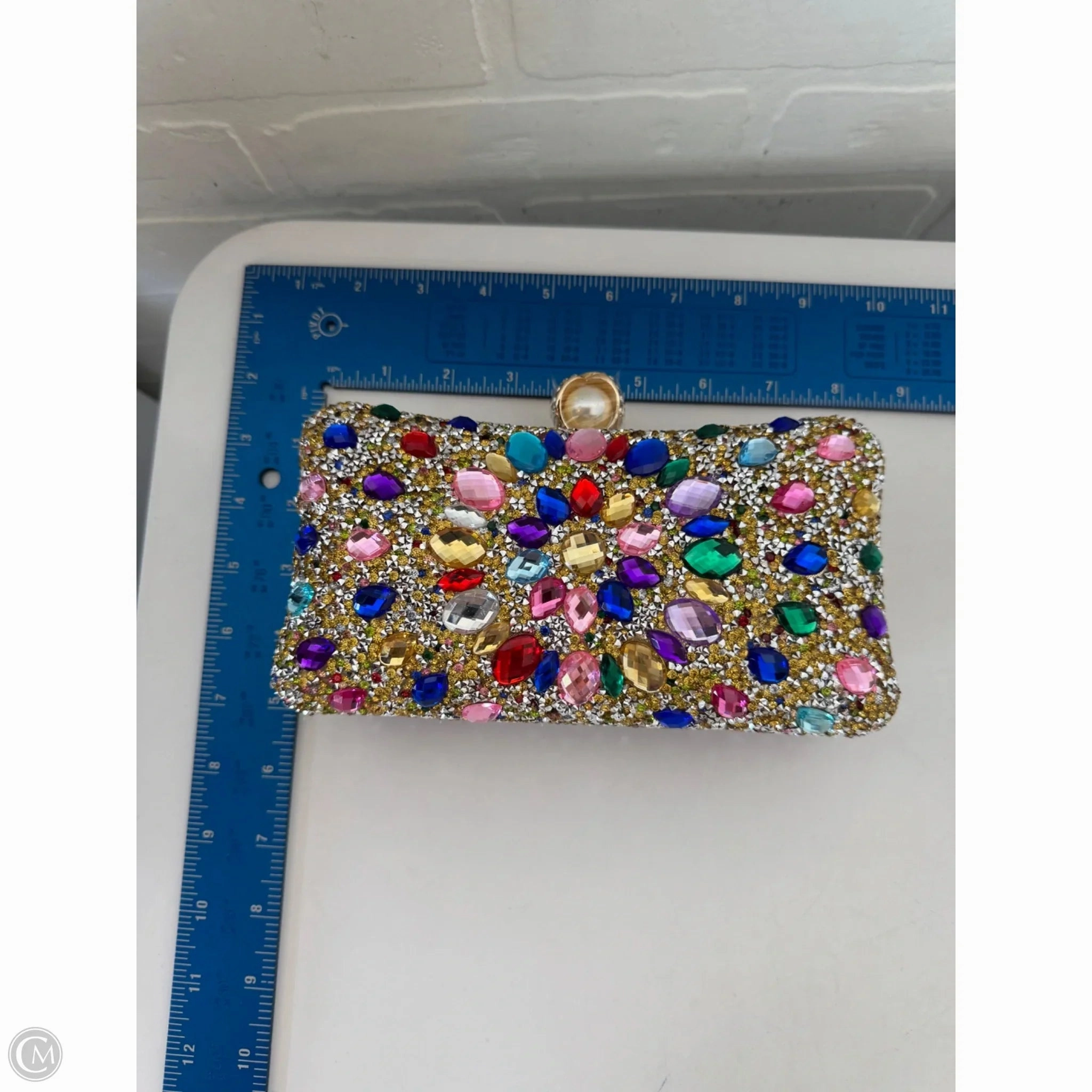Clutch By Clothes Mentor, Size: Medium