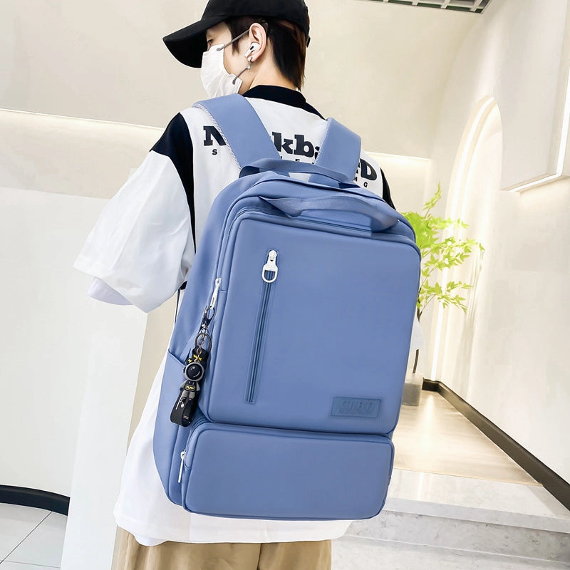 College students' casual backpack