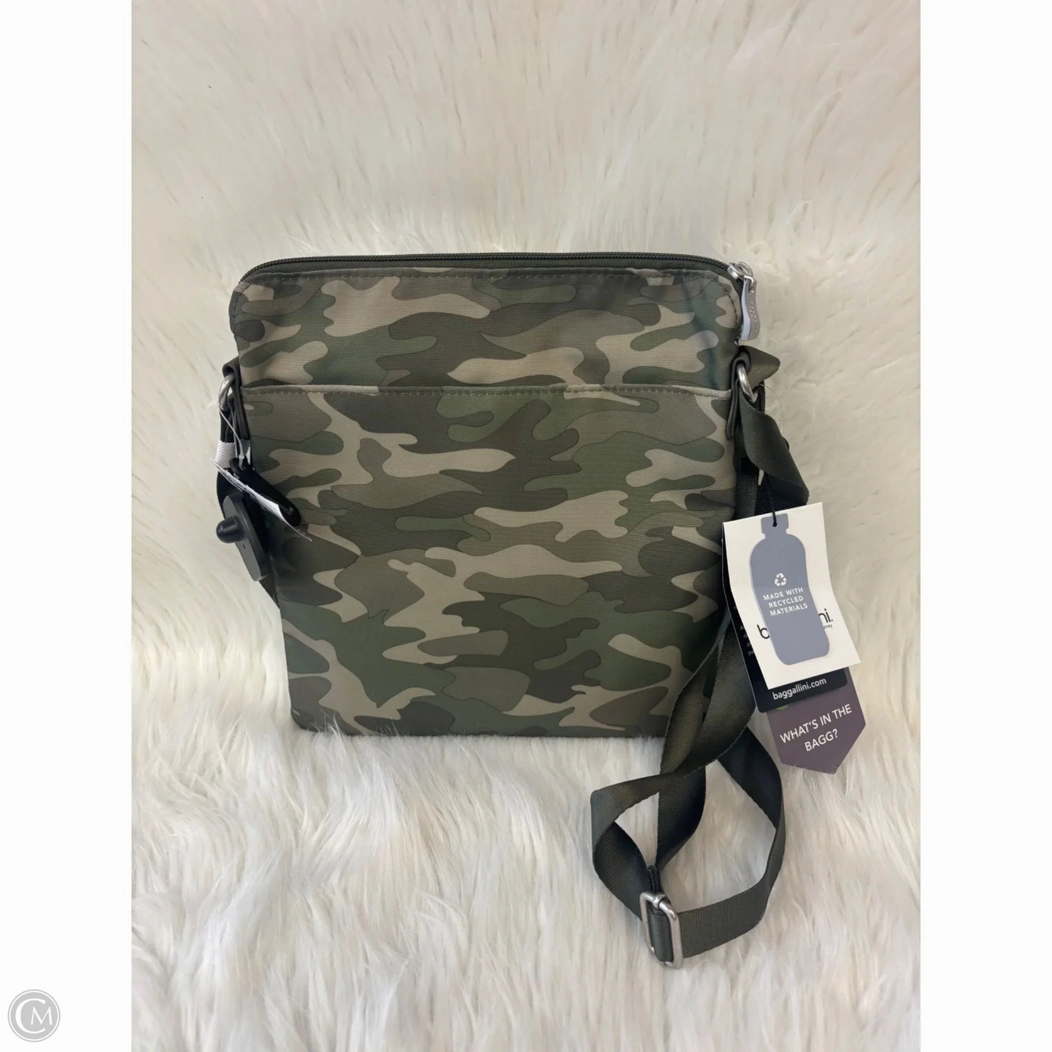 Crossbody By Baggallini, Size: Medium