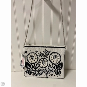 Crossbody By Clothes Mentor, Size: Medium