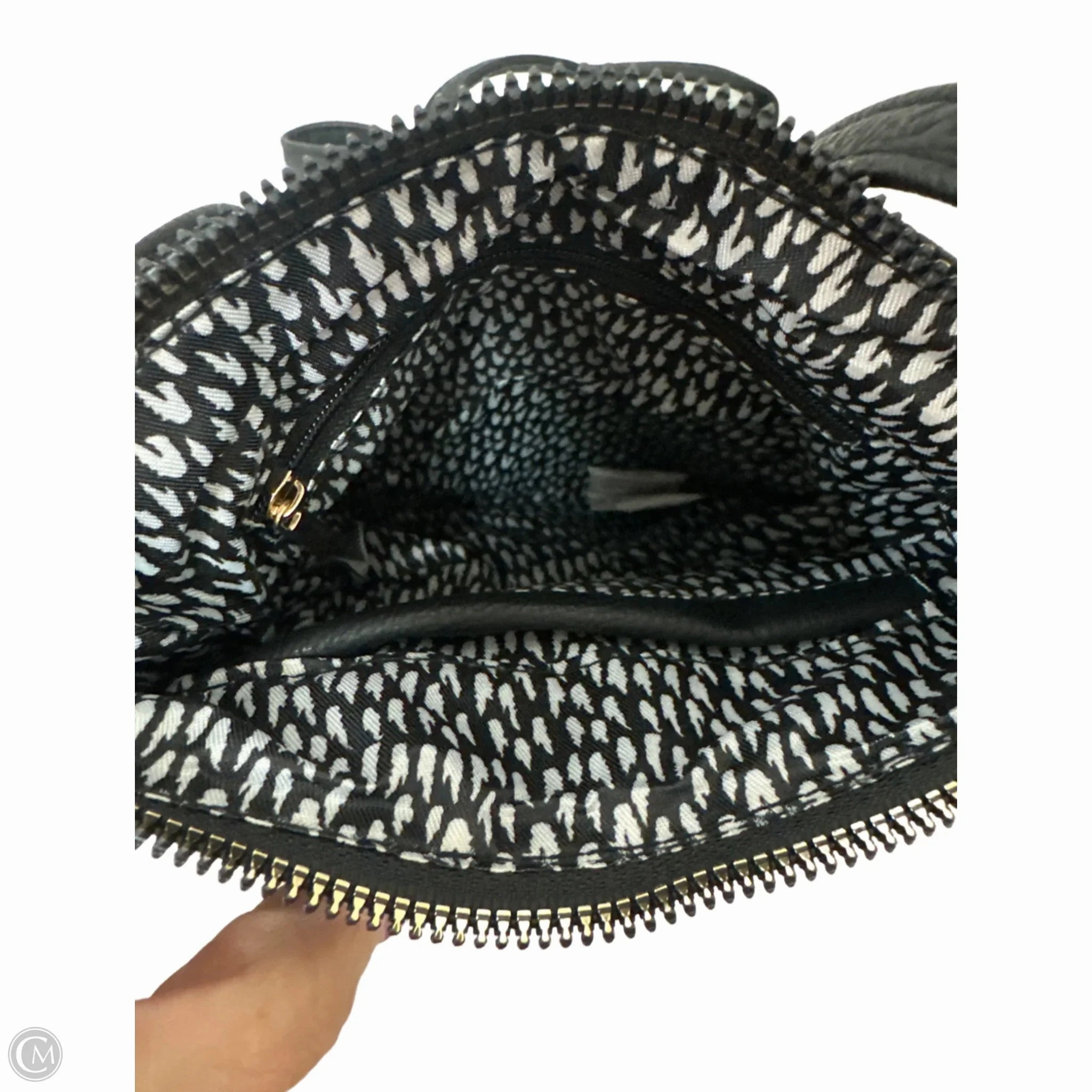 Crossbody By Clothes Mentor, Size: Small