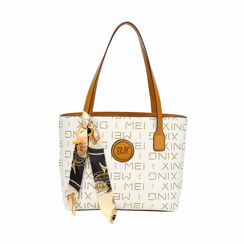 Elegant messenger bag