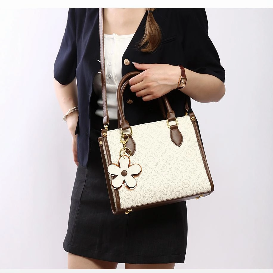 Exquisite tote bag