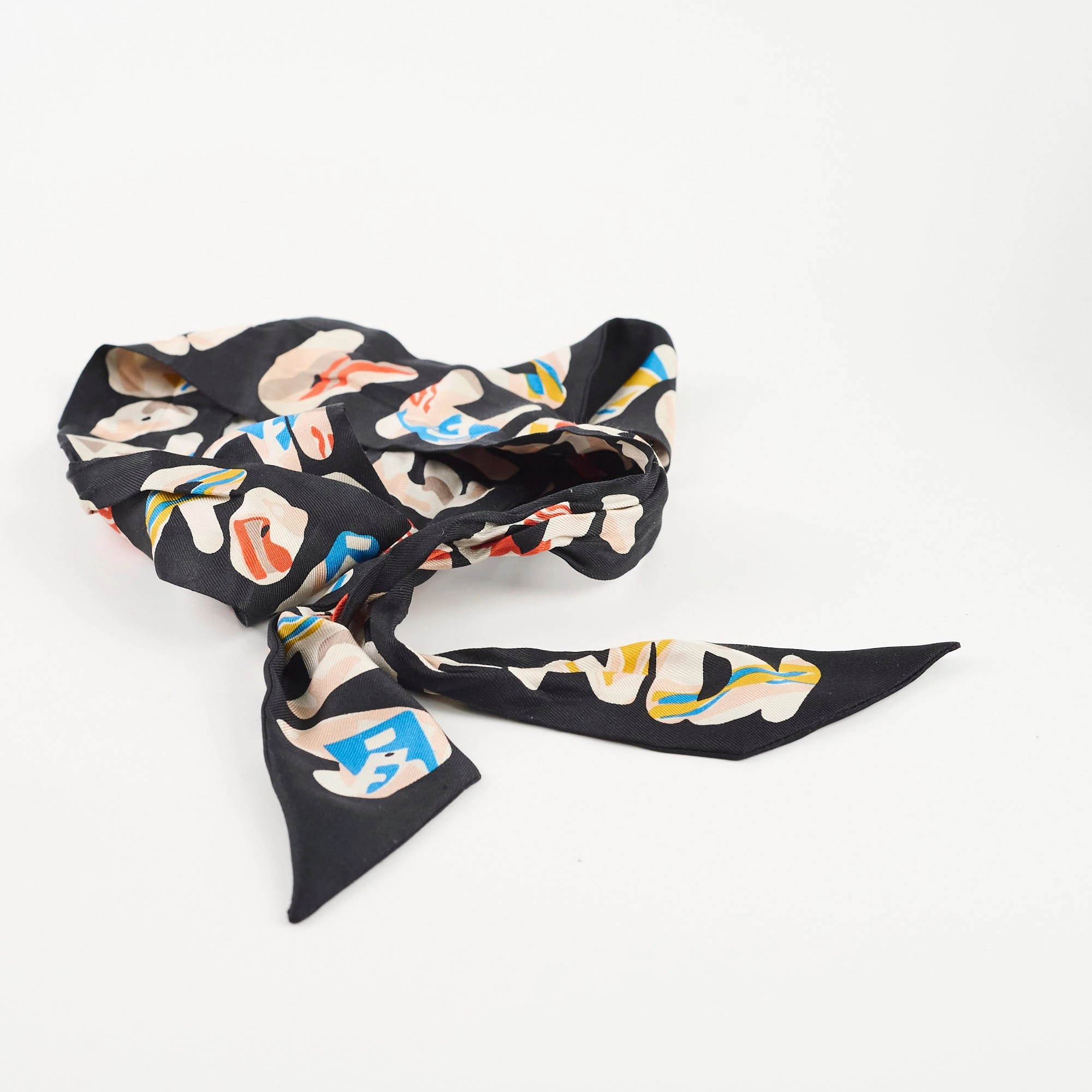 Fendi Medium Peekaboo Black