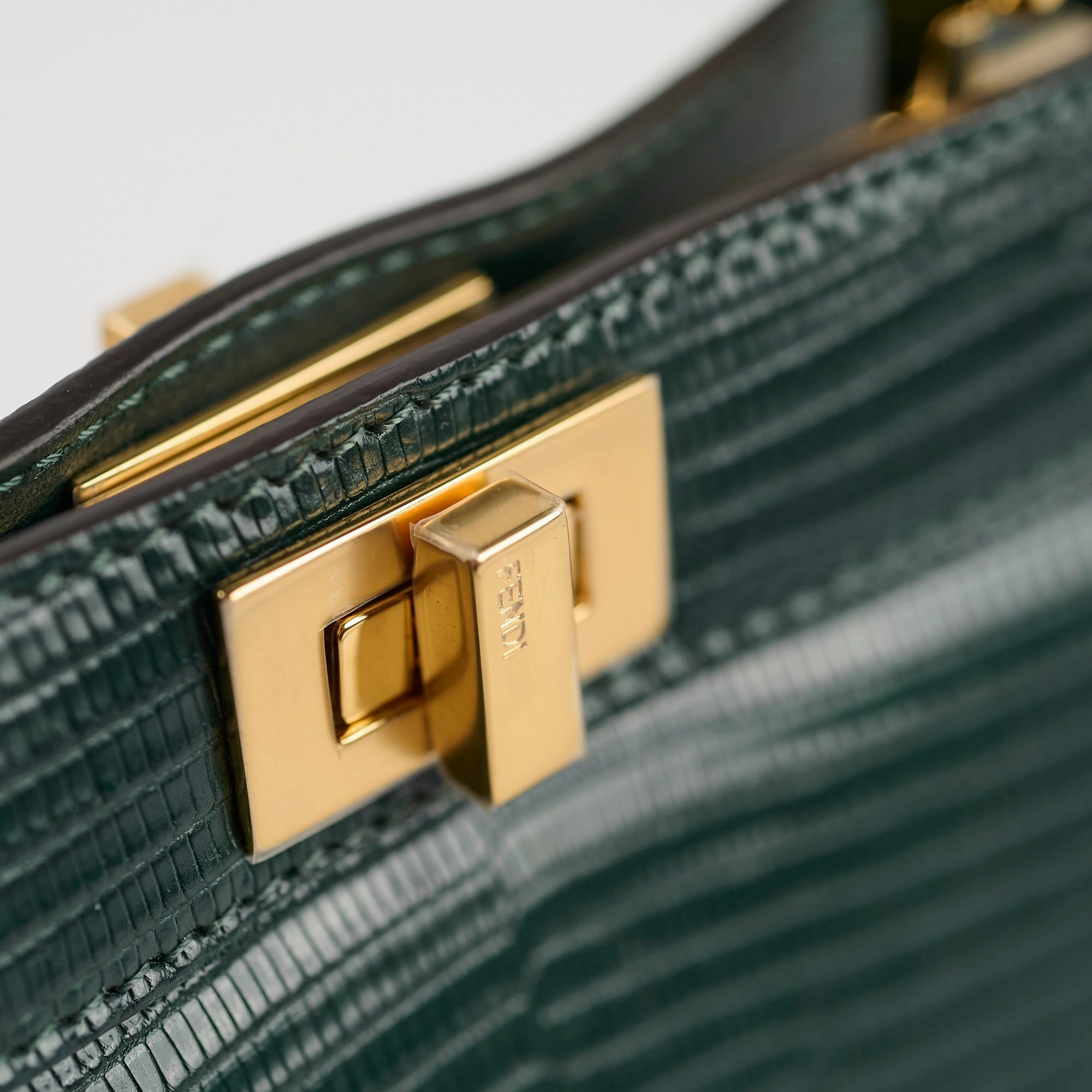 Fendi Petite Peekaboo Lizard Green