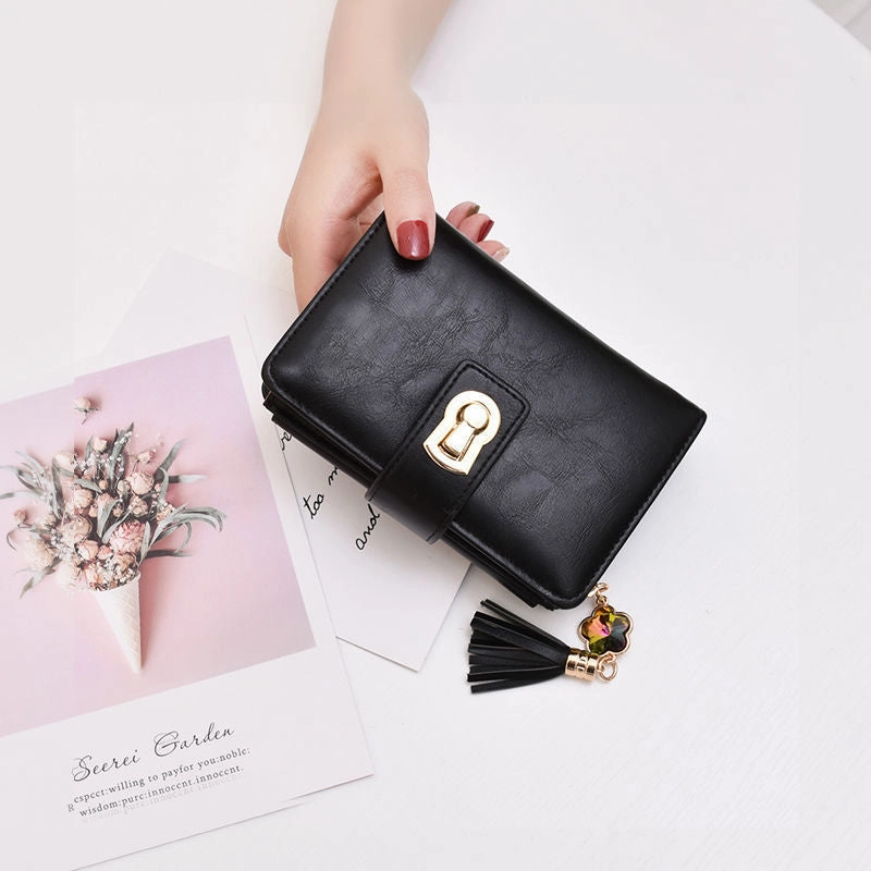 Folding wallet woman