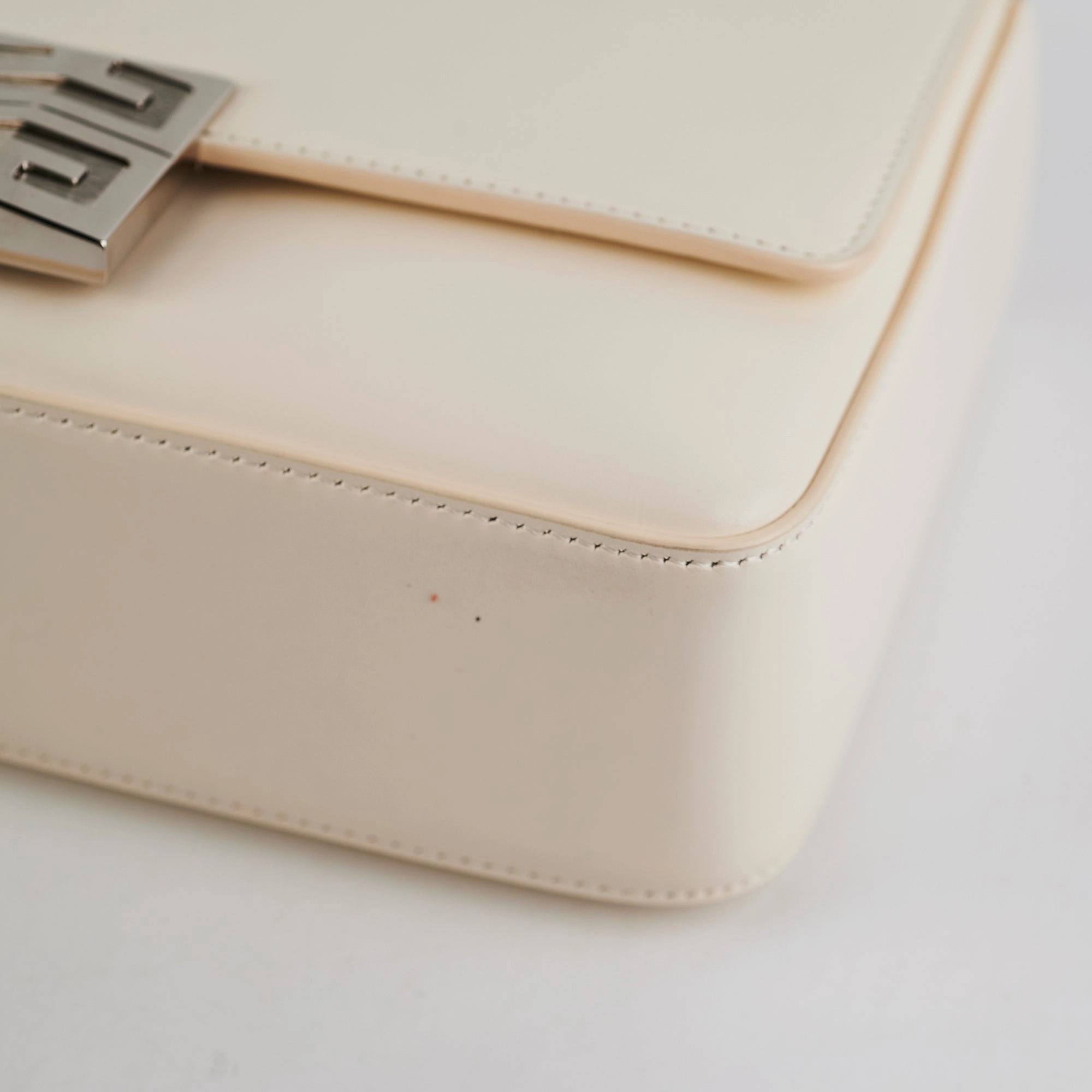 Givenchy 4G Medium Bag White