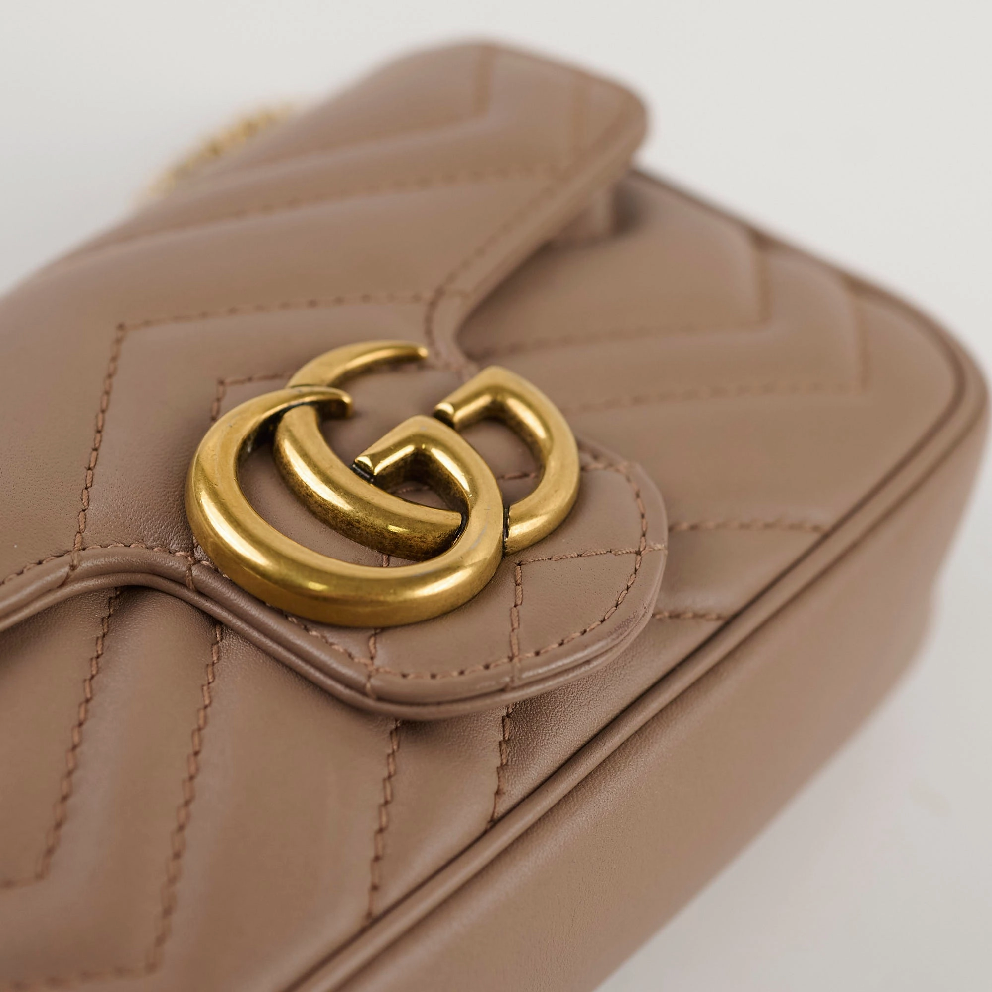Gucci GG Supermini Marmont Matelasse Beige / Dusty Pink