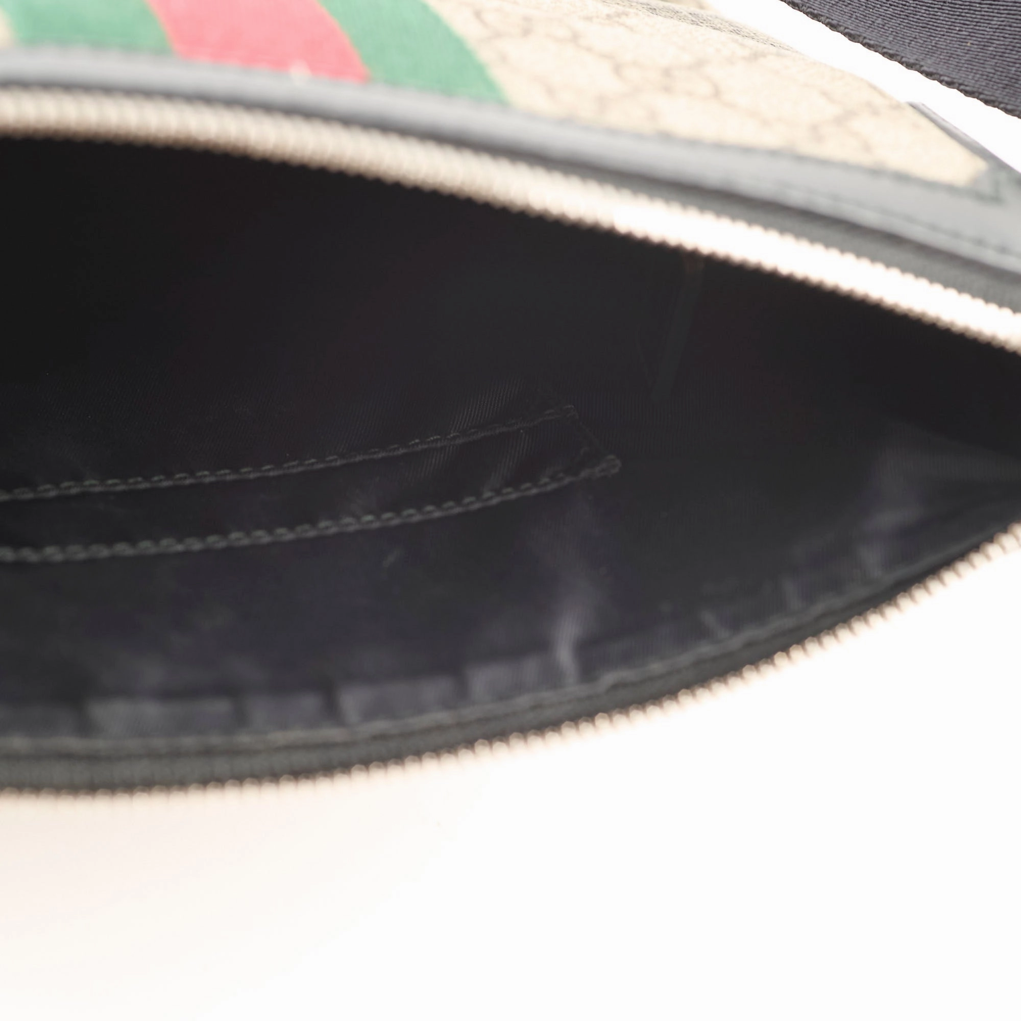 Gucci GG Supreme Messenger Bag