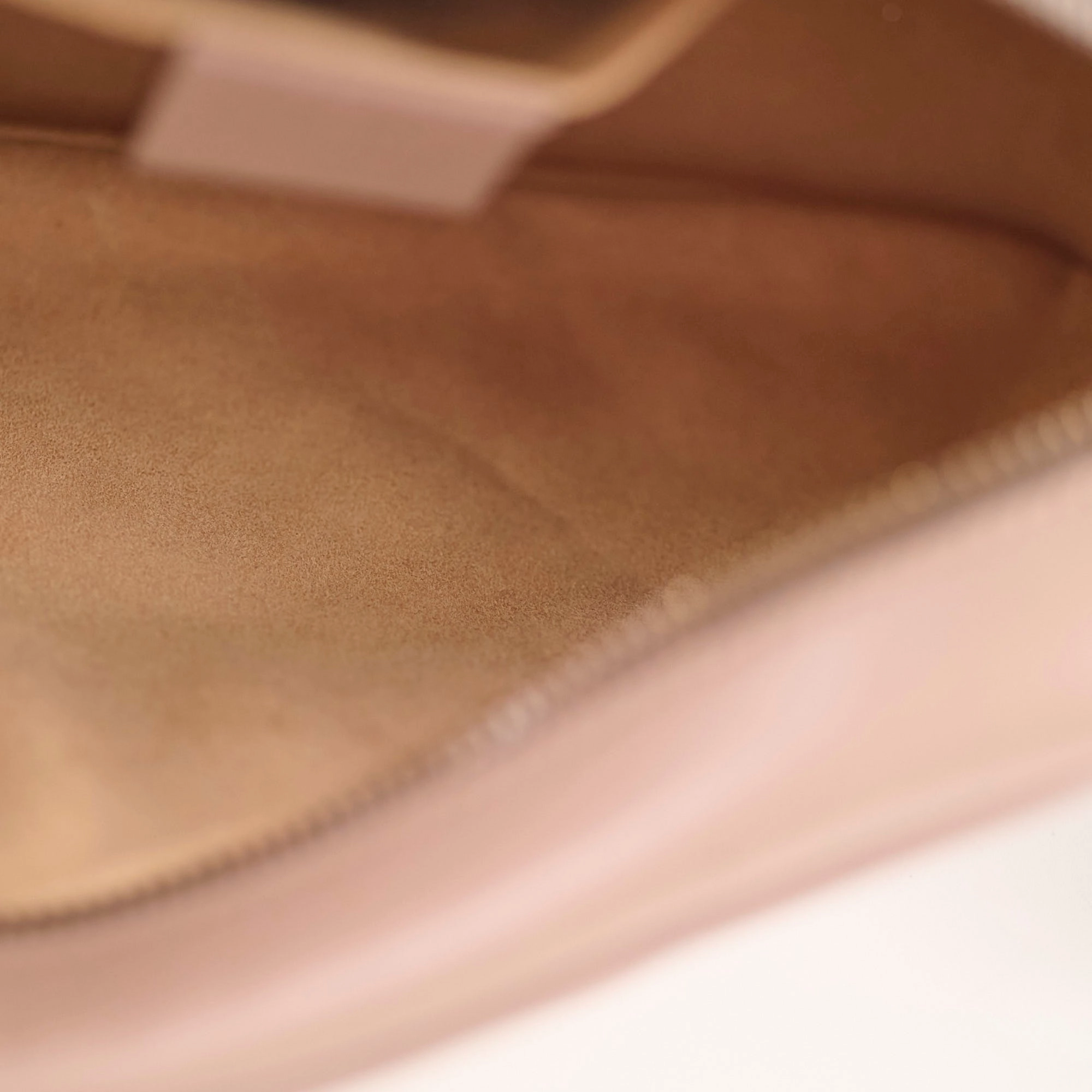 Gucci Marmont Camera Bag Dusty Pink