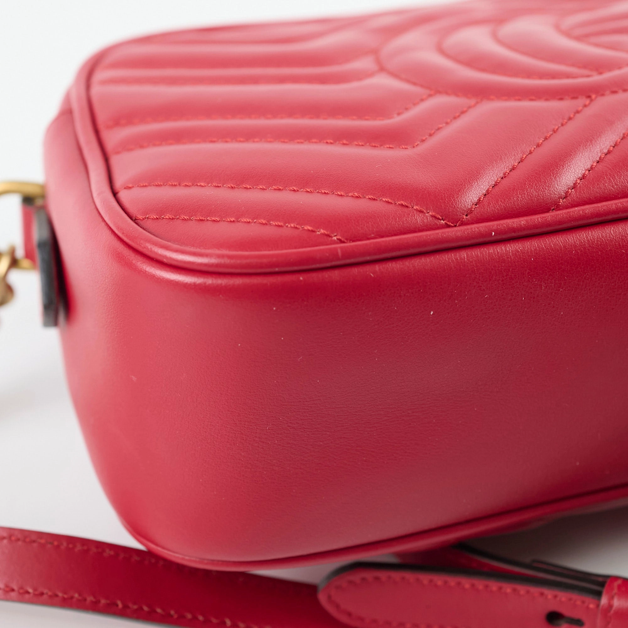 Gucci Marmont Camera Bag Red