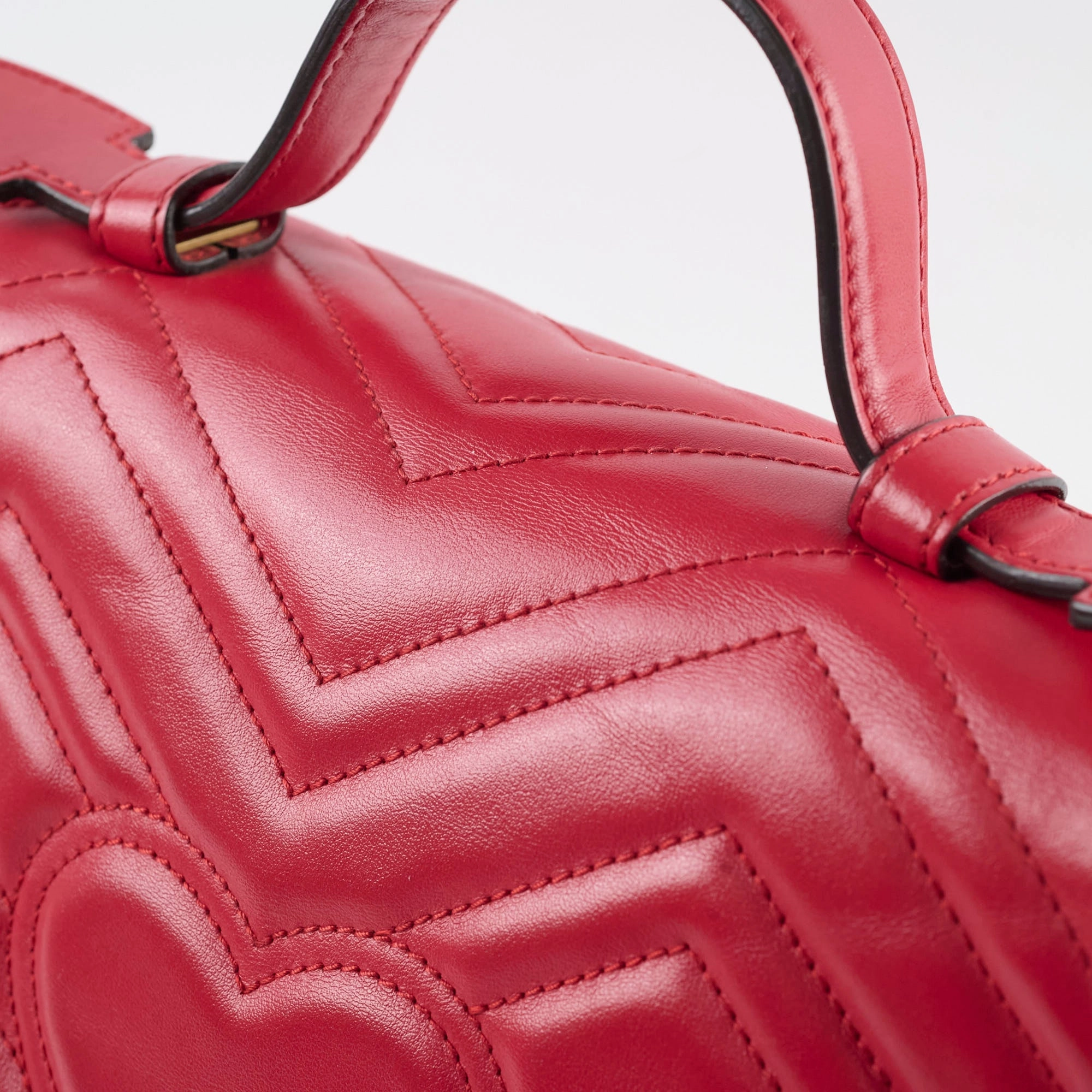 Gucci Medium GG Marmont Top Handle Red