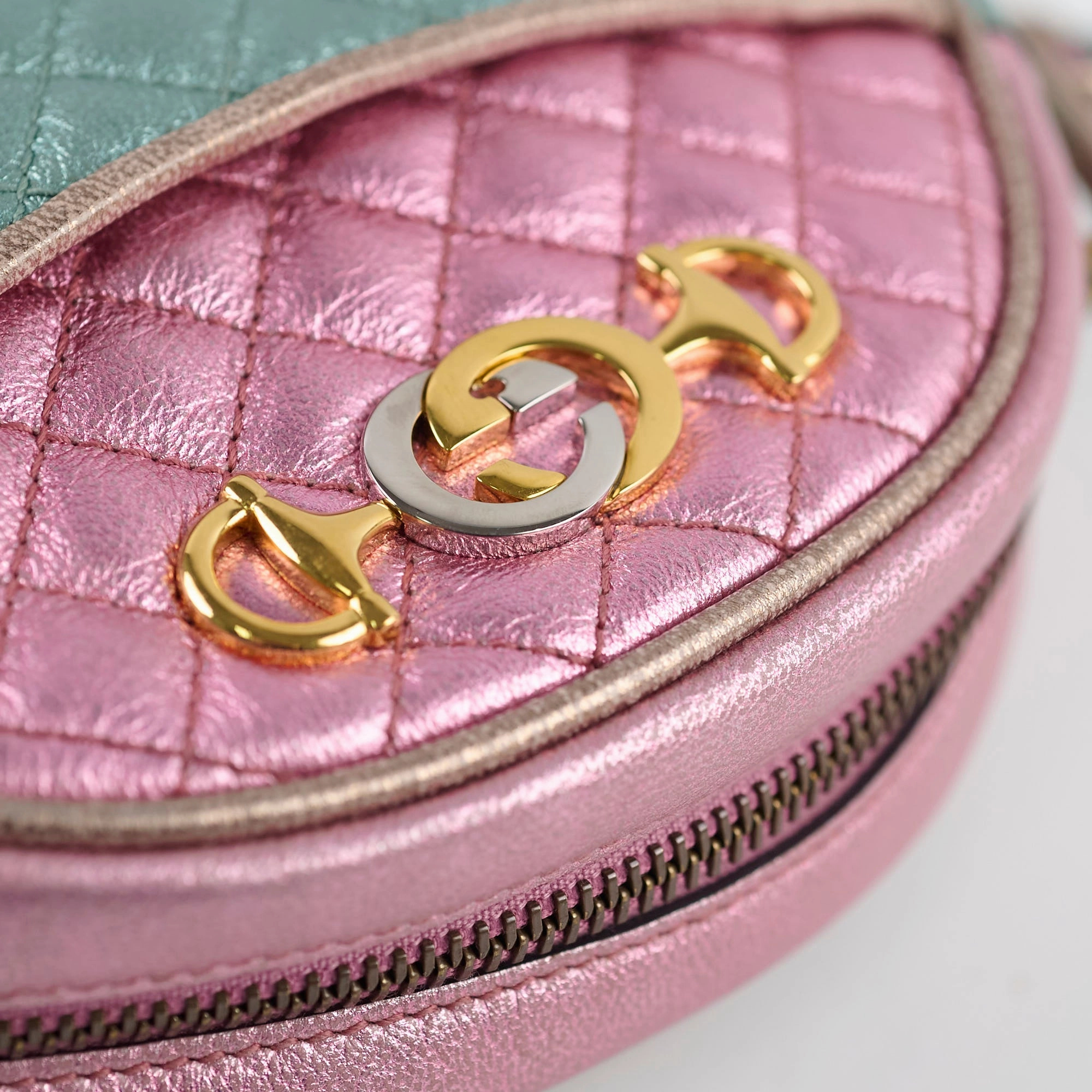 Gucci Mini Trapunated Zumi Crossbody Bag Multicolour