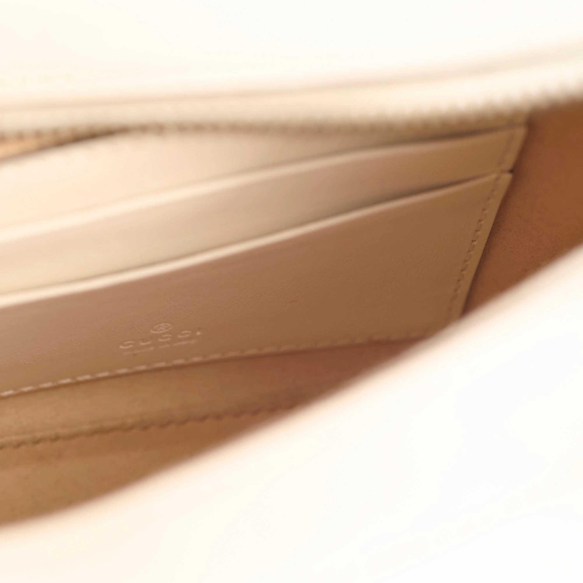 Gucci Small Marmont  Shoulder Bag Ivory