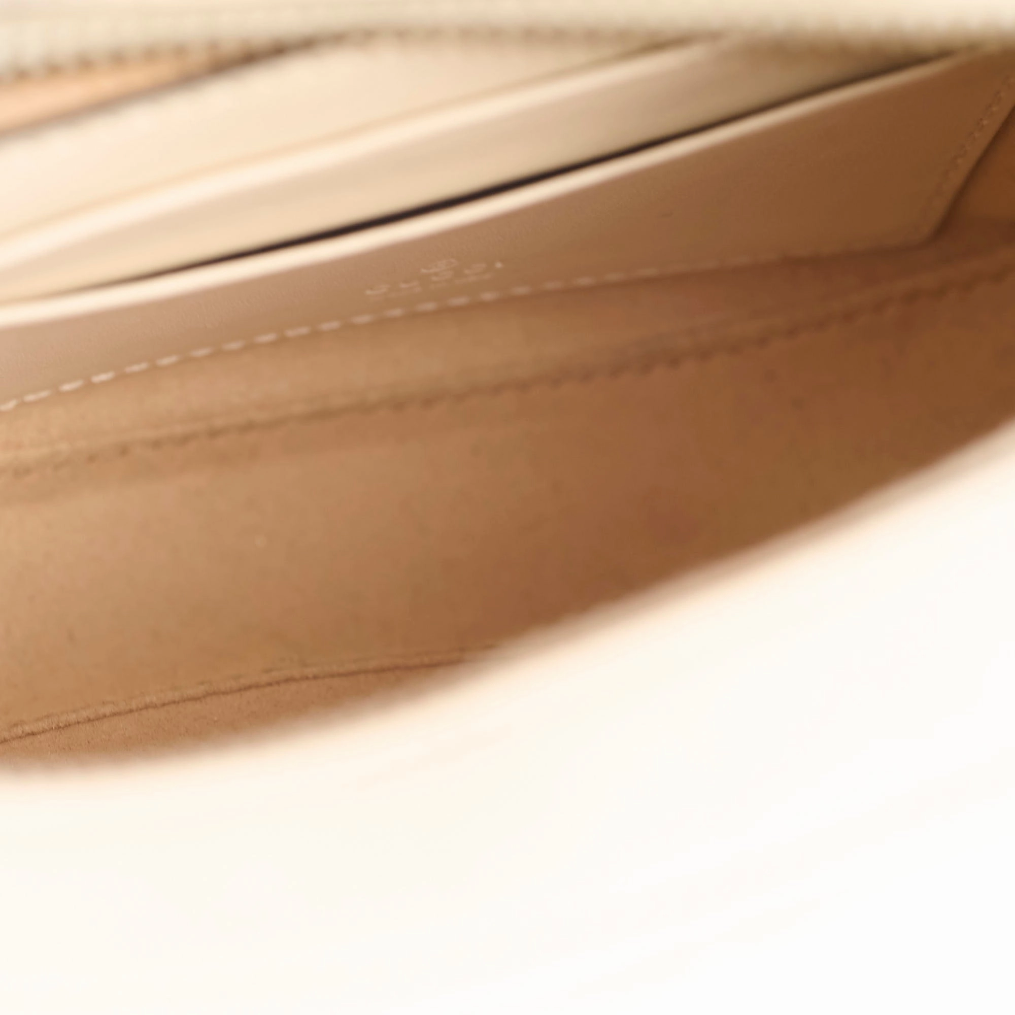 Gucci Small Marmont  Shoulder Bag Ivory