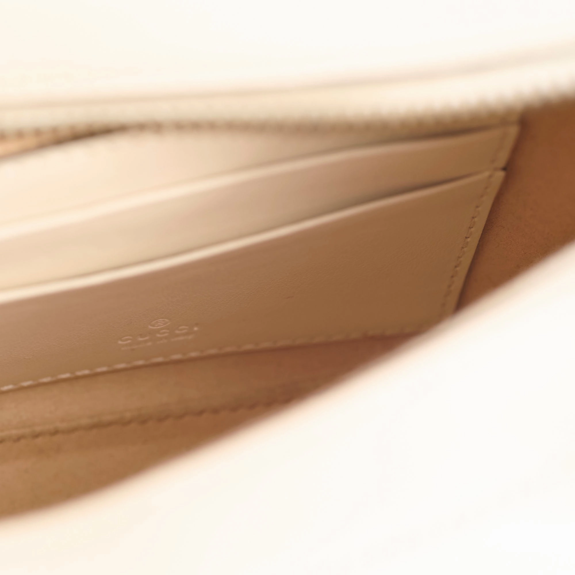 Gucci Small Marmont  Shoulder Bag Ivory