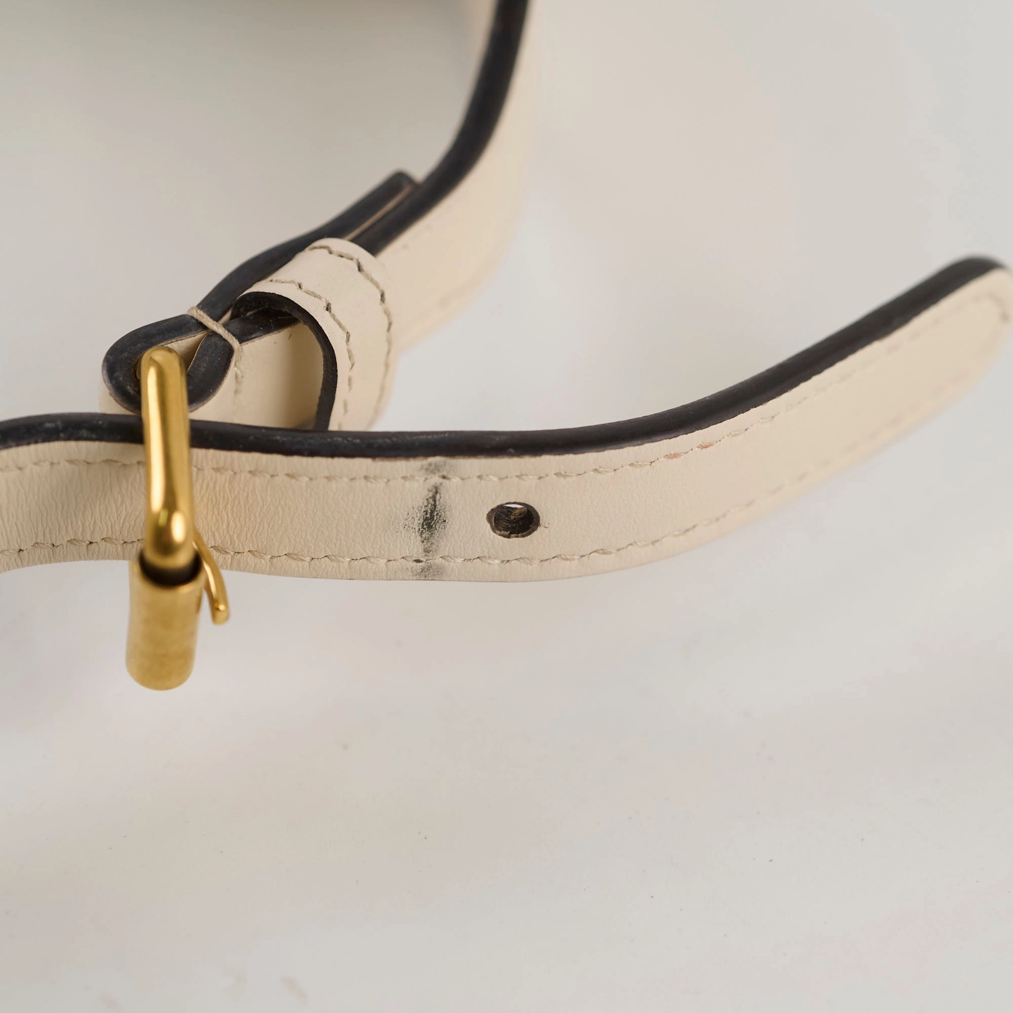 Gucci Small Marmont  Shoulder Bag Ivory