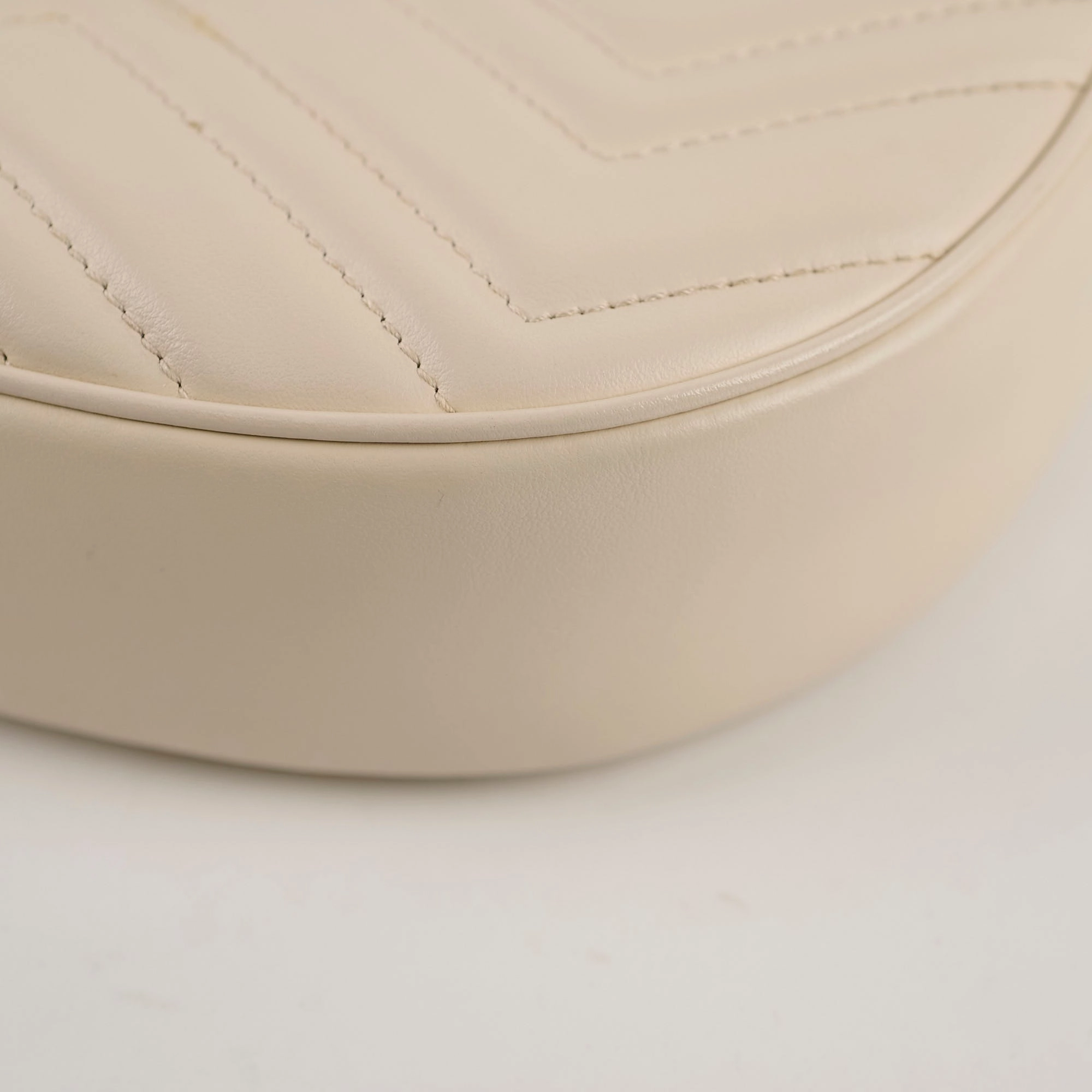 Gucci Small Marmont  Shoulder Bag Ivory