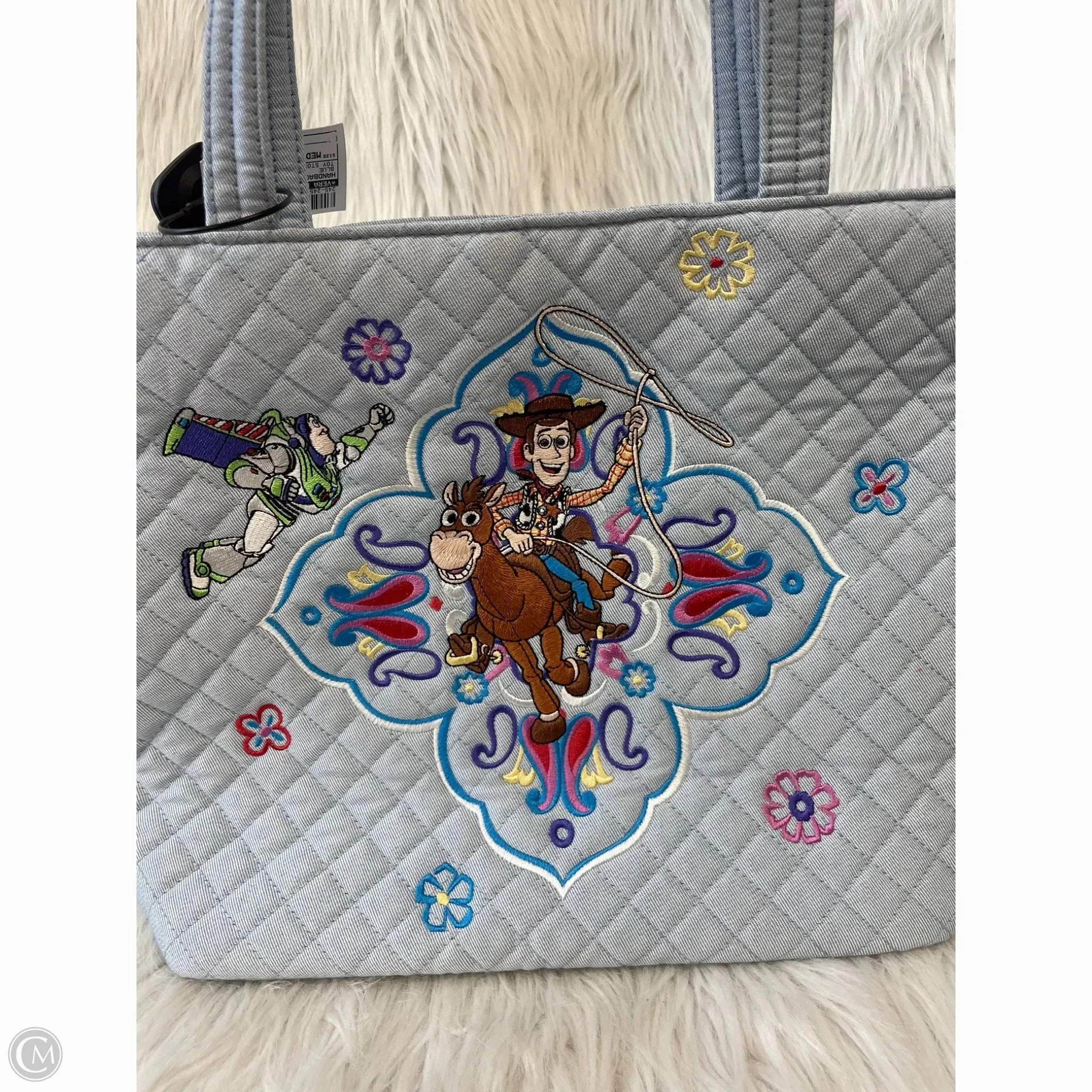 Handbag By Vera Bradley, Size: Medium