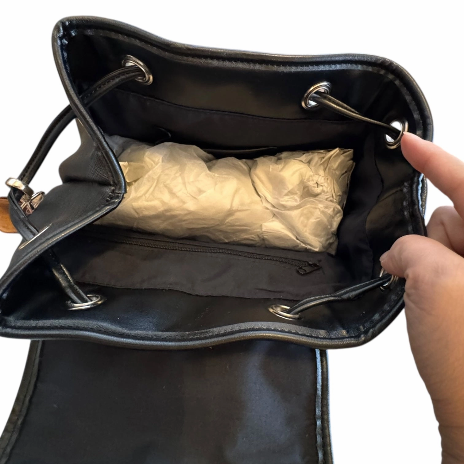 Handbag Leather By Aurielle In Black, Size:Medium