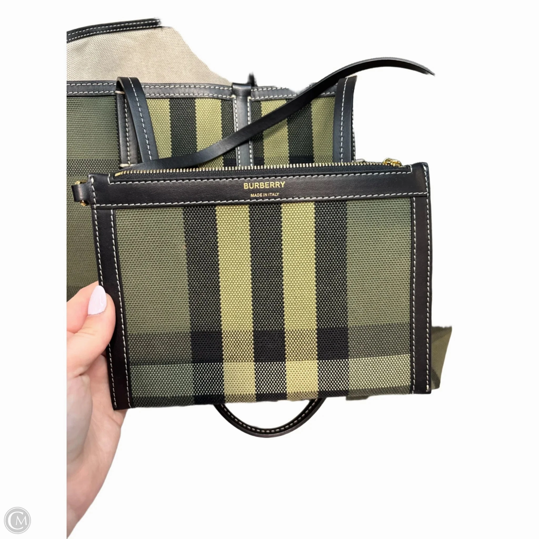 Handbag Luxury Designer By Burberry, Size: Large