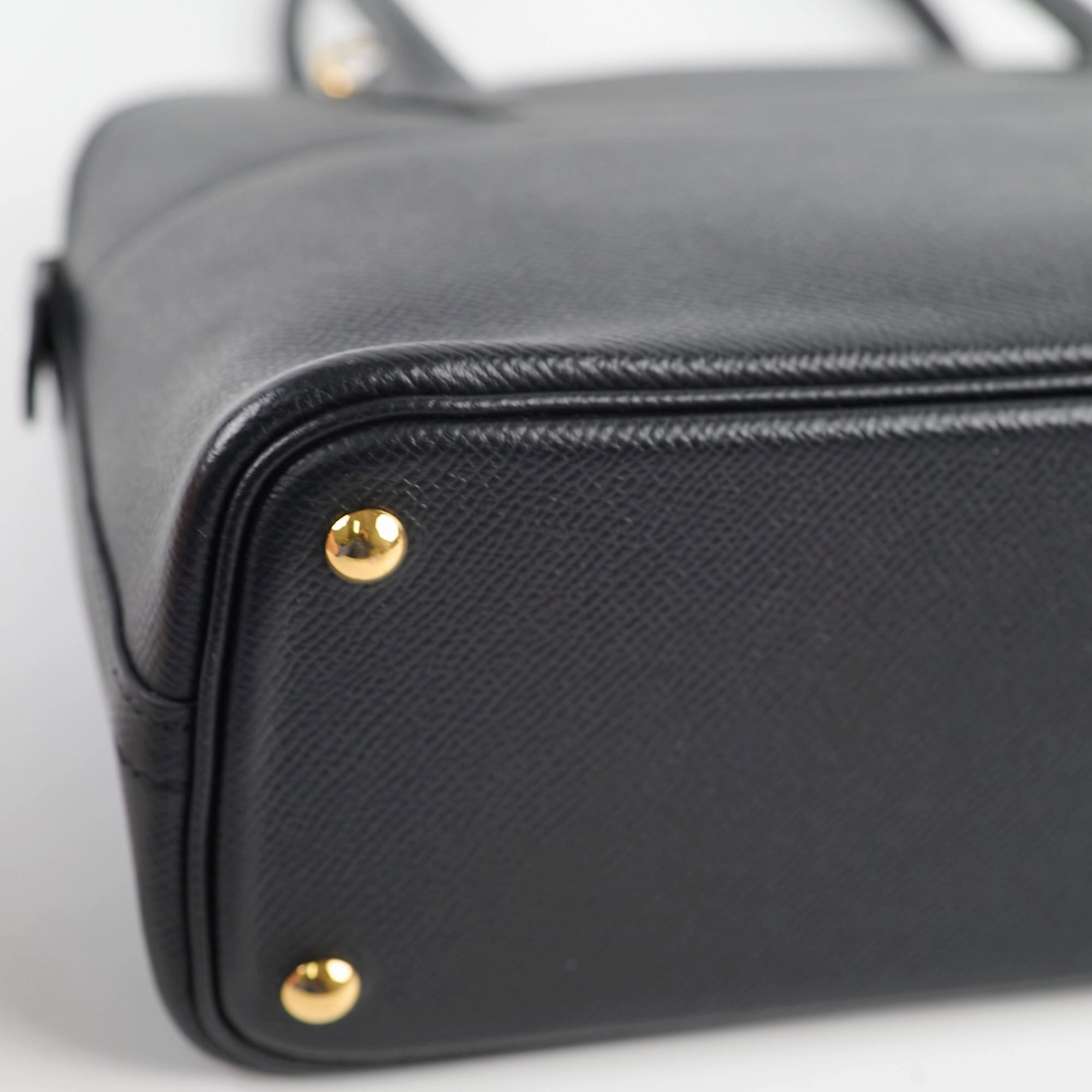 Hermes Bolide 27 Black Espom GHW