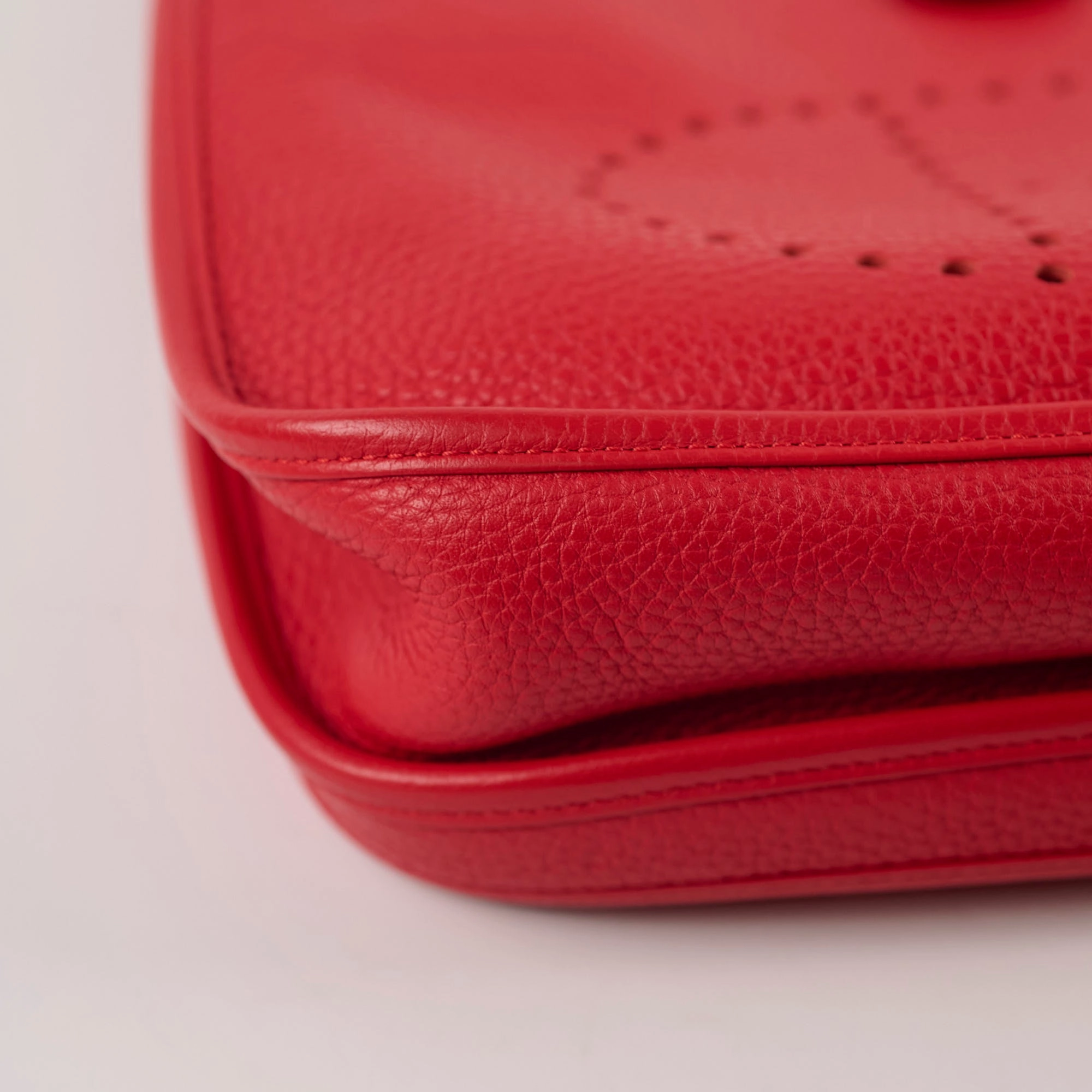 Hermes Evelyne 29 Clemence Red Stamp A (2017)