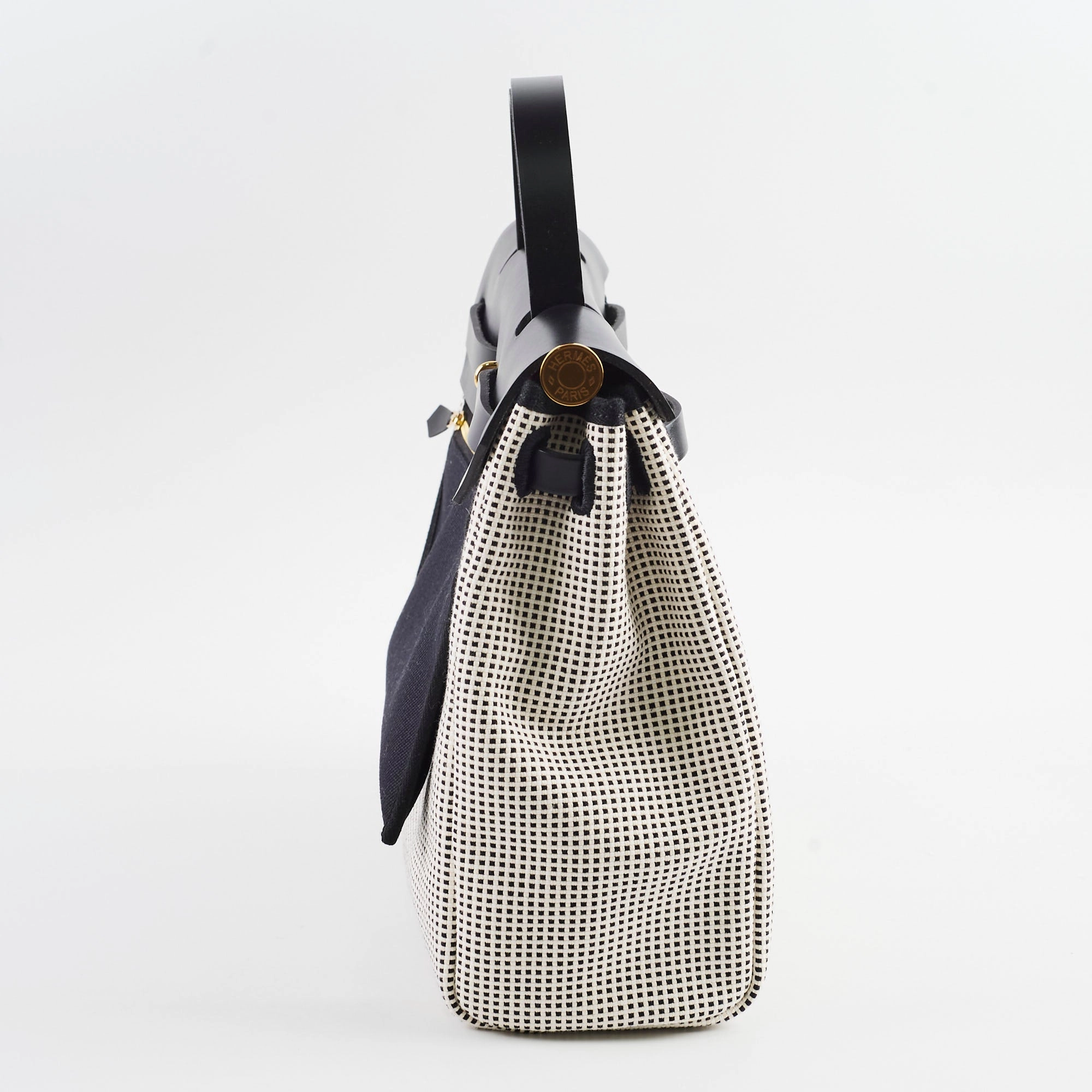 Hermes Herbag 31 Black/White U Stamp 2022