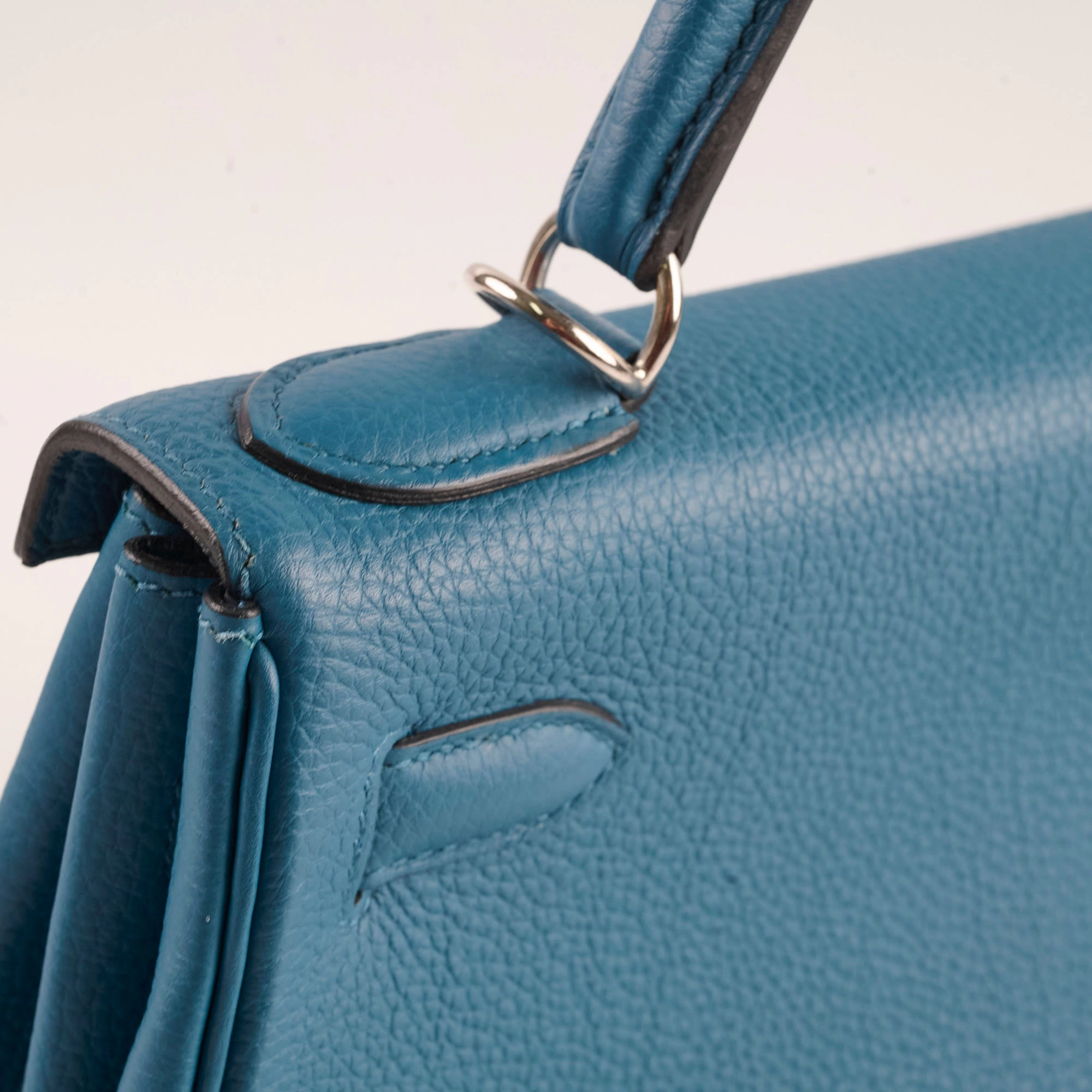 Hermes Kelly 28 blue T Stamp