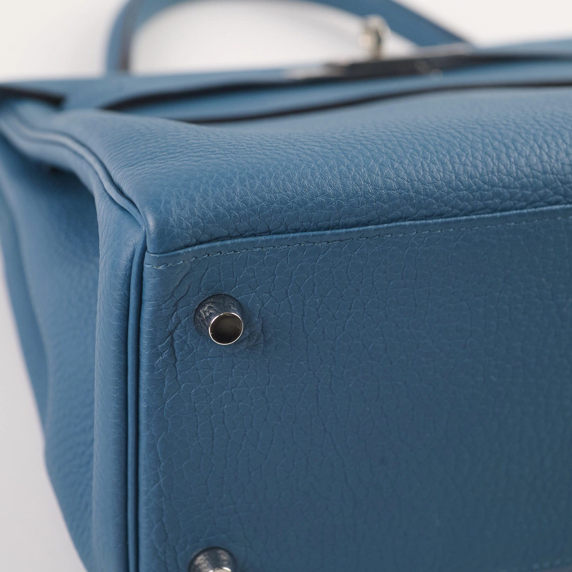 Hermes Kelly 28 blue T Stamp
