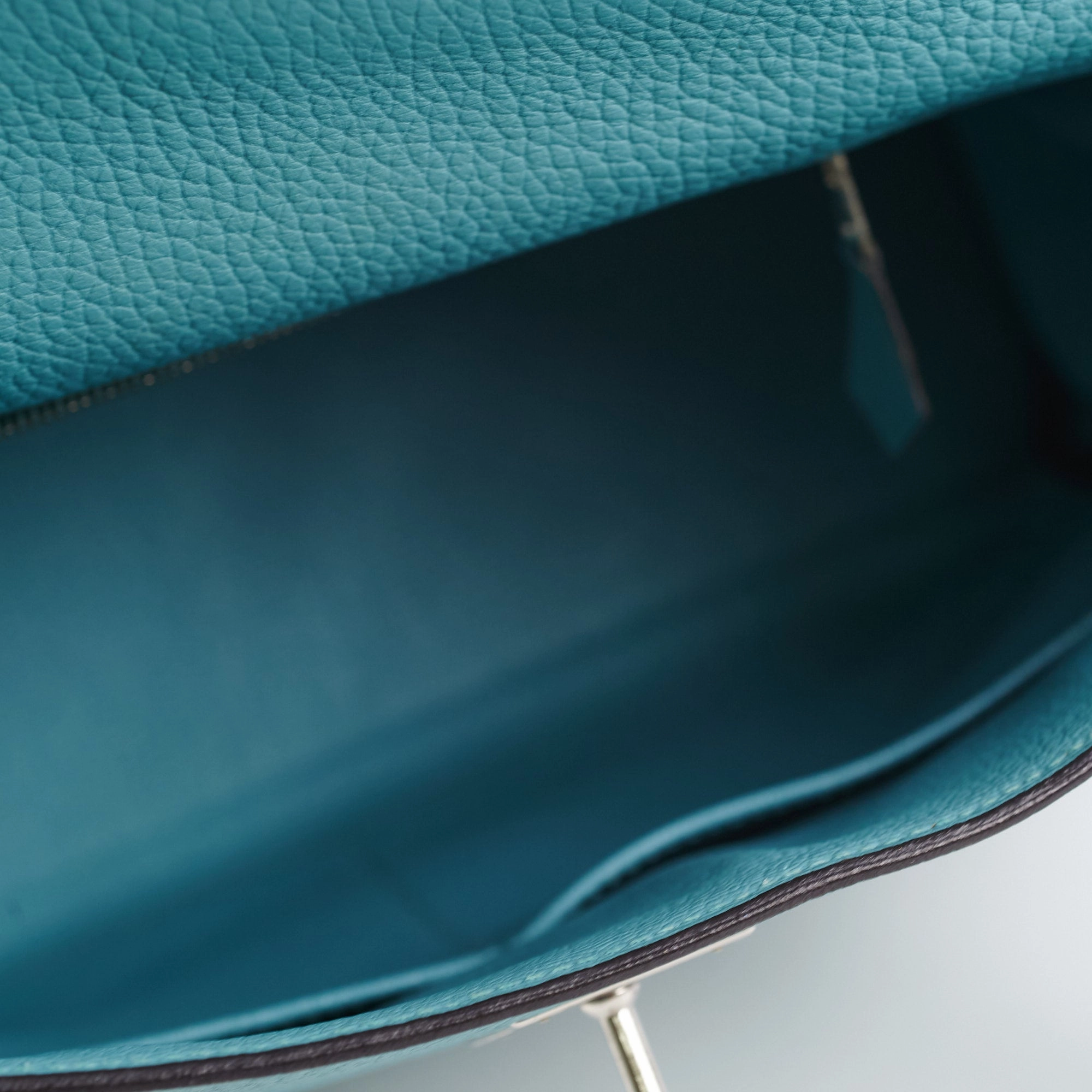 Hermes Kelly 28 Clemence Blue Atol
