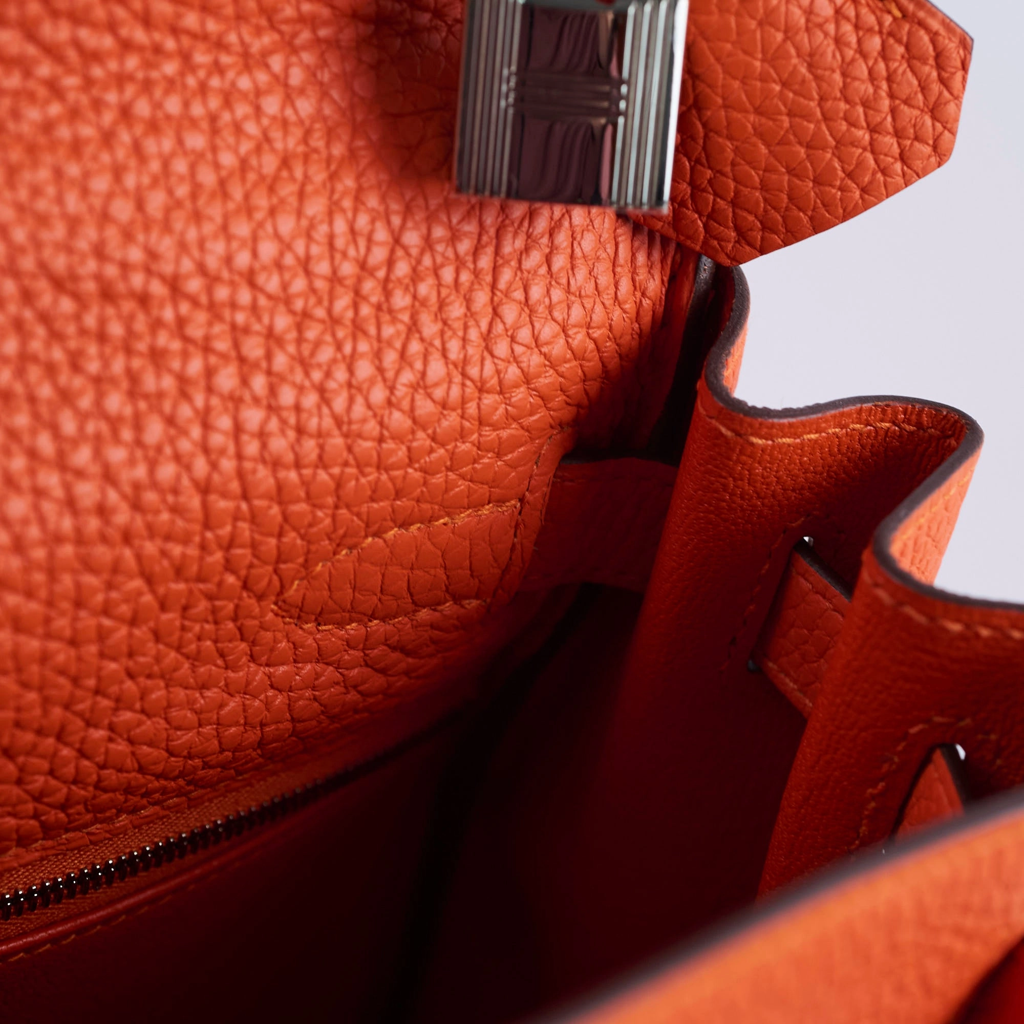 Hermes Kelly 28 Clemence Feu - Y Stamp