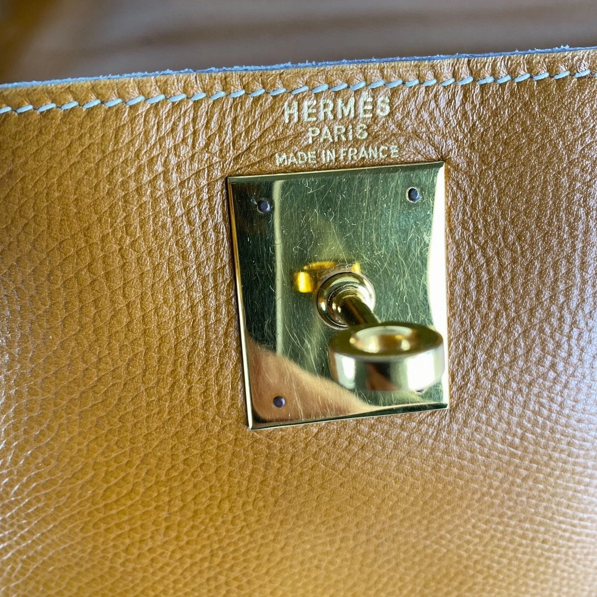 Hermes Kelly 28 Epsom Gold Bag - K Circle Stamp