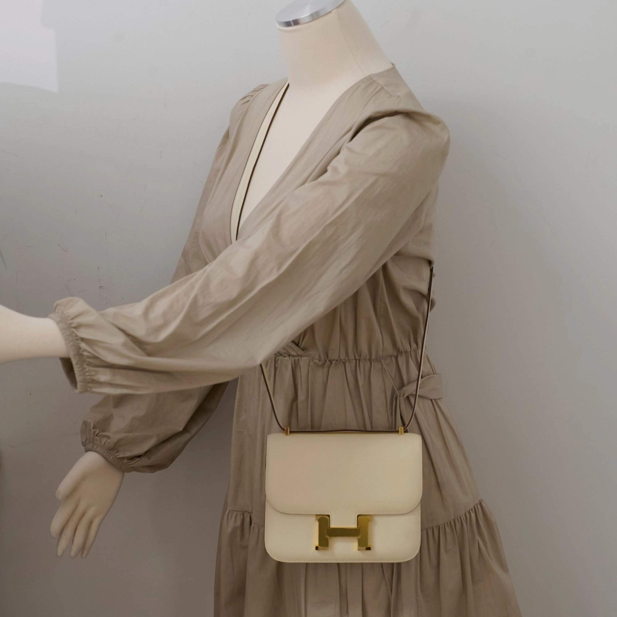Hermes Mini Constance 18 Nata Epsom U Stamp 2022