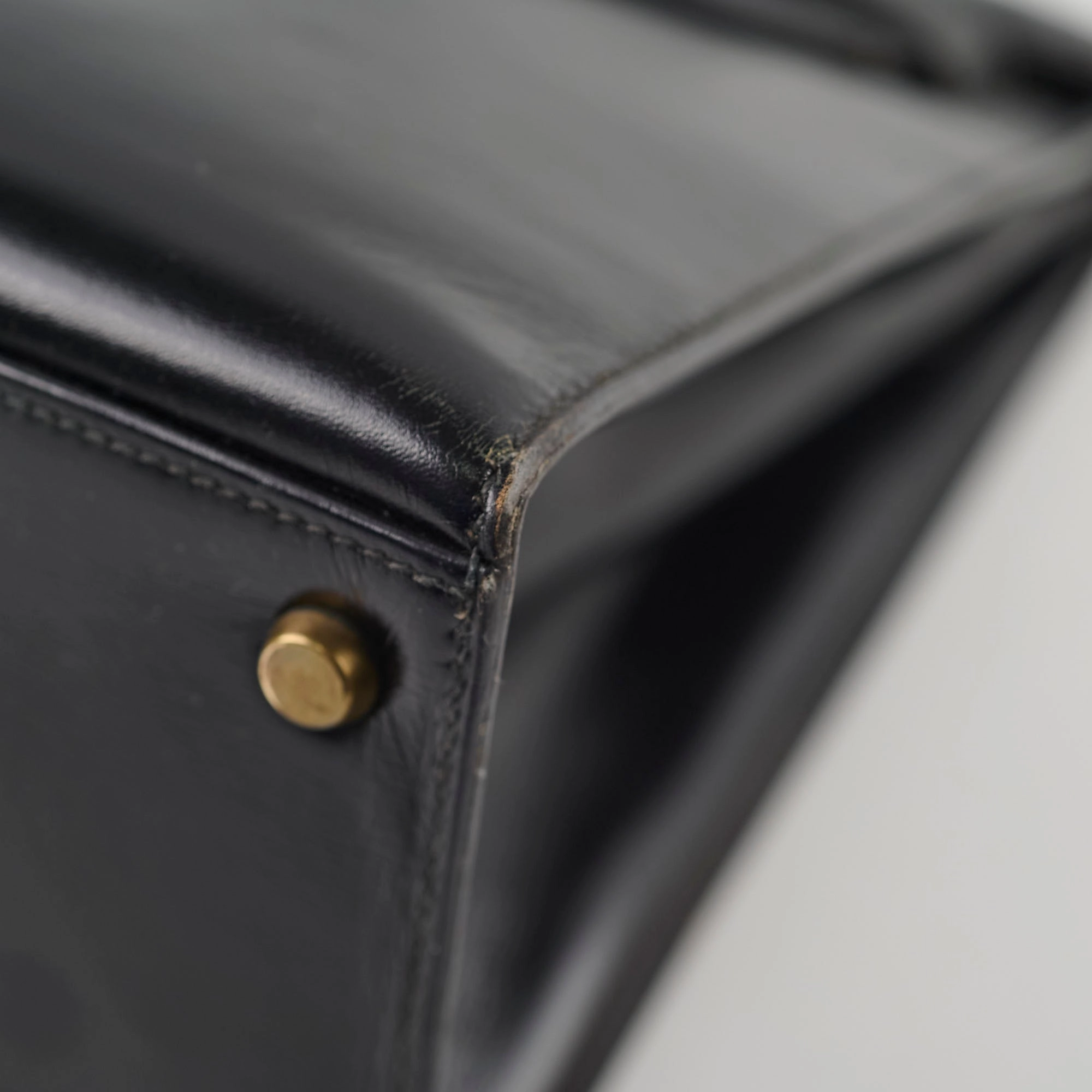 Hermes Vintage Kelly 32 Box Black J Circle Stamp 1980